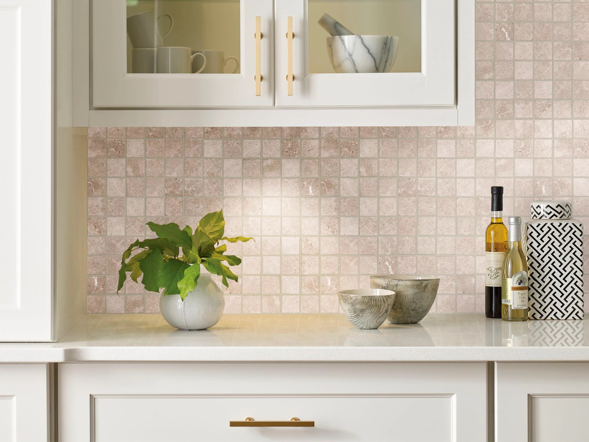 Serenity Mosaic TGJ92 00500 | Shaw Builder Flooring