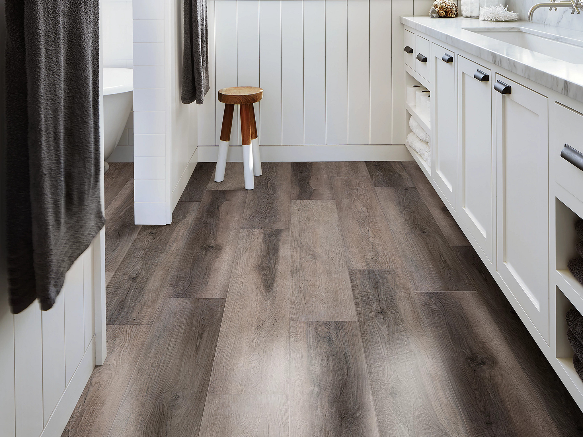 Insight Nb VE484 05237 | Shaw Builder Flooring