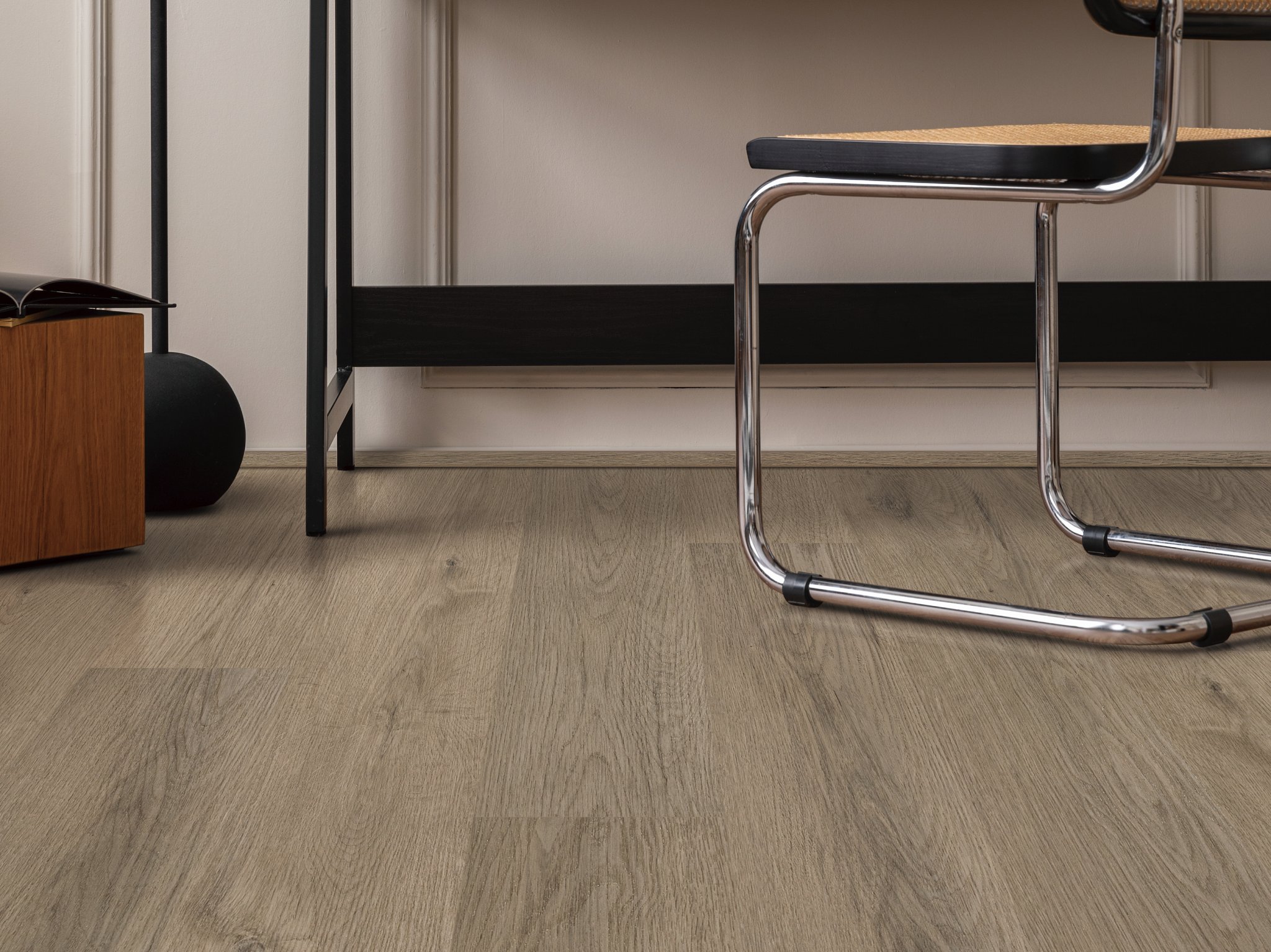 Bakersfield Oak VV017-07037 LVP Flooring | COREtec Pro
