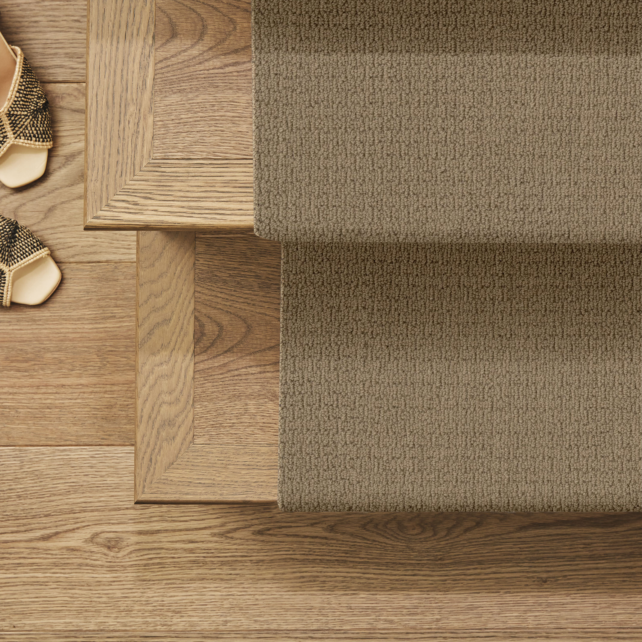 CASUAL LIFE TIGER EYE ROOM