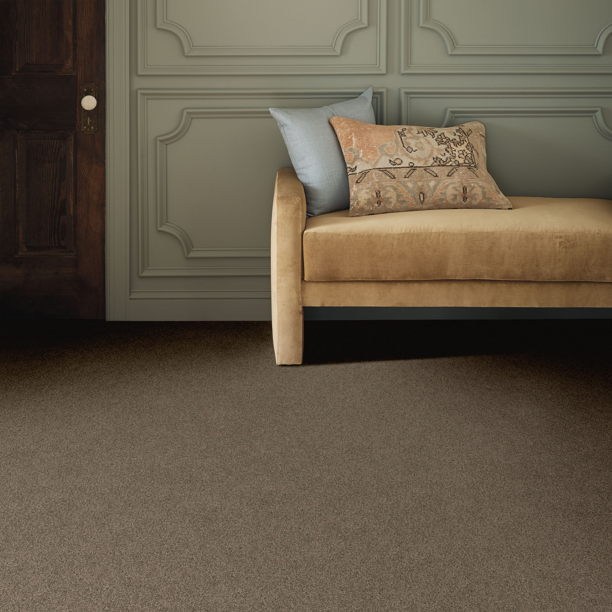 SERENDIPITY I SIMPLY TAUPE ROOM