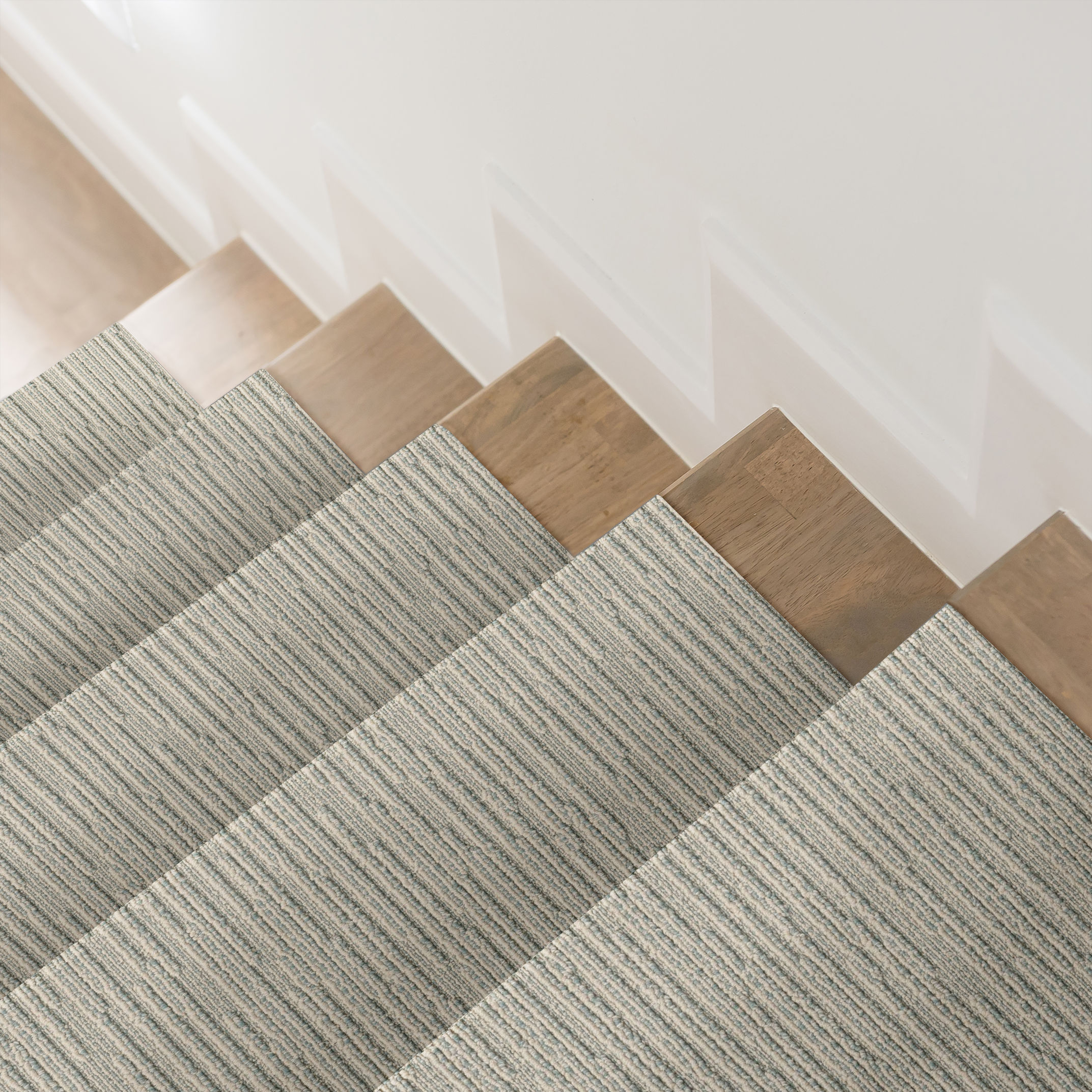 CHASE SURF SPRAY ROOM