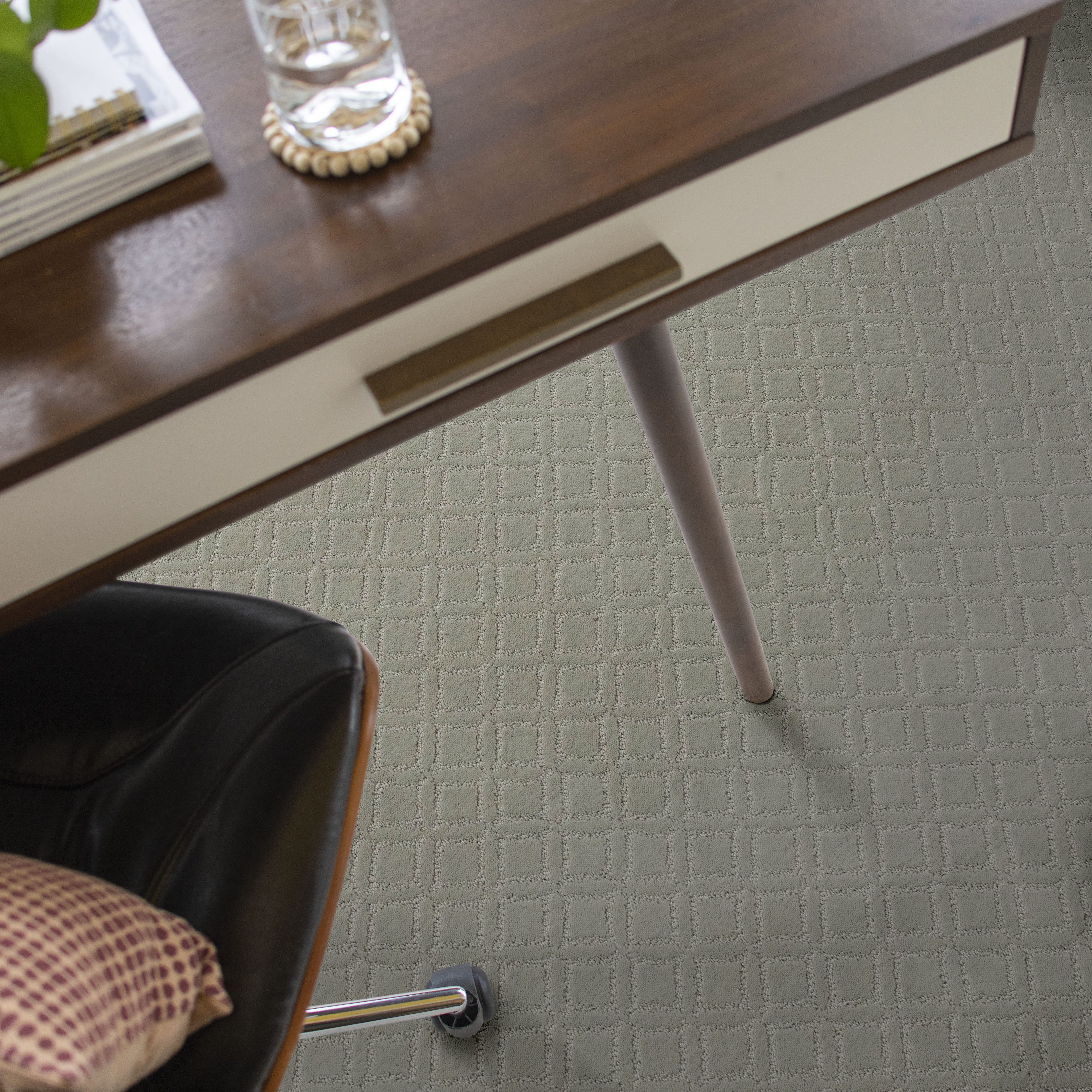 MUSE GENTLE GRAY ROOM in room