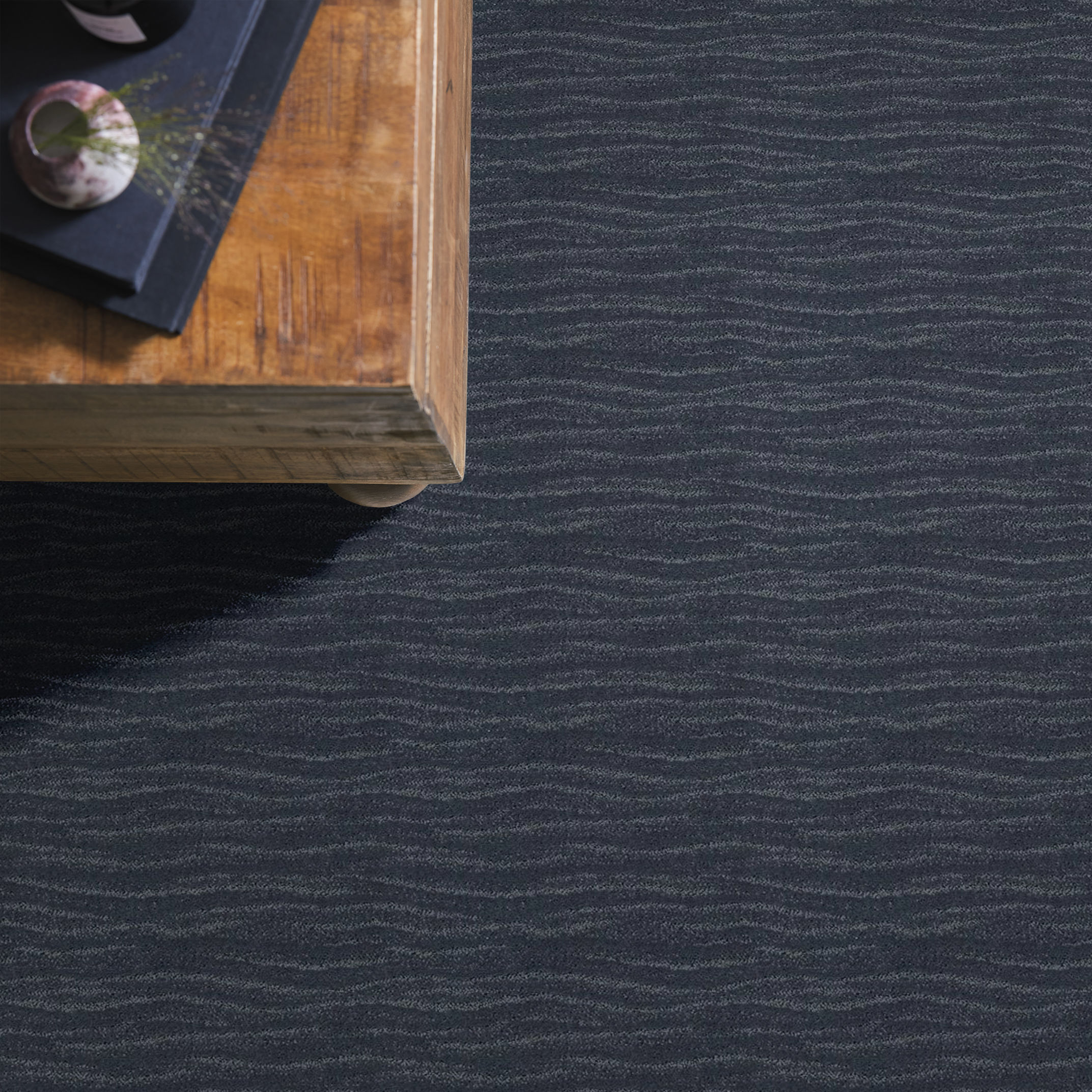 POSE OCEAN FLOOR ROOM