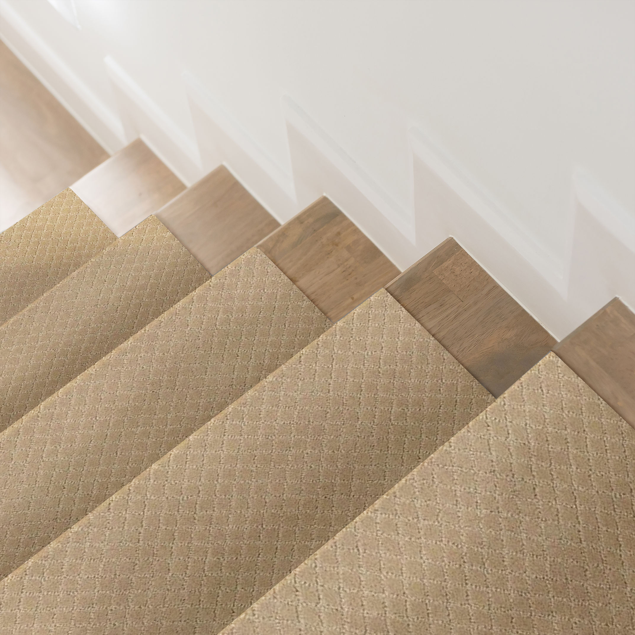 PAWNACHE MONTEREY ROOM