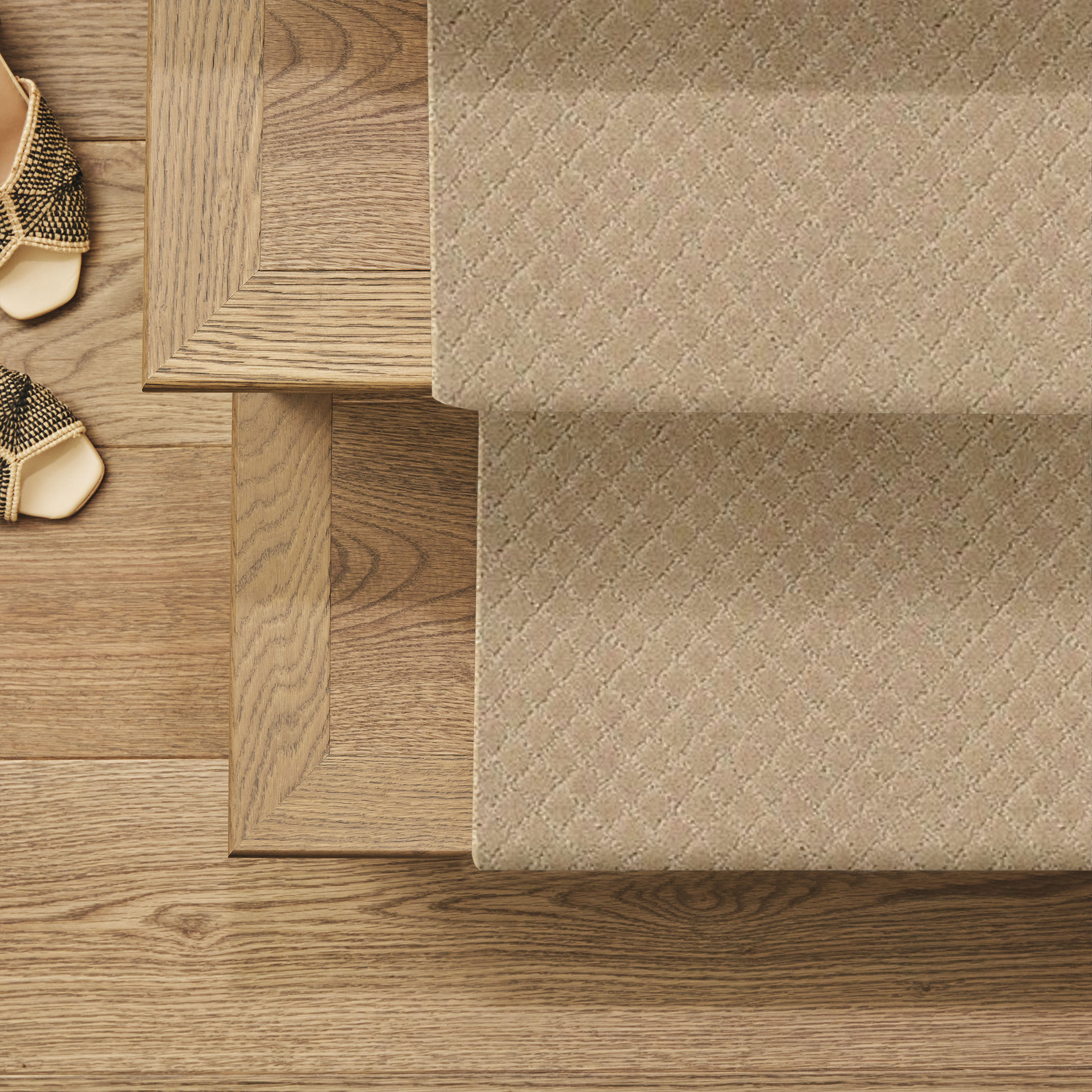 PAWNACHE MONTEREY ROOM