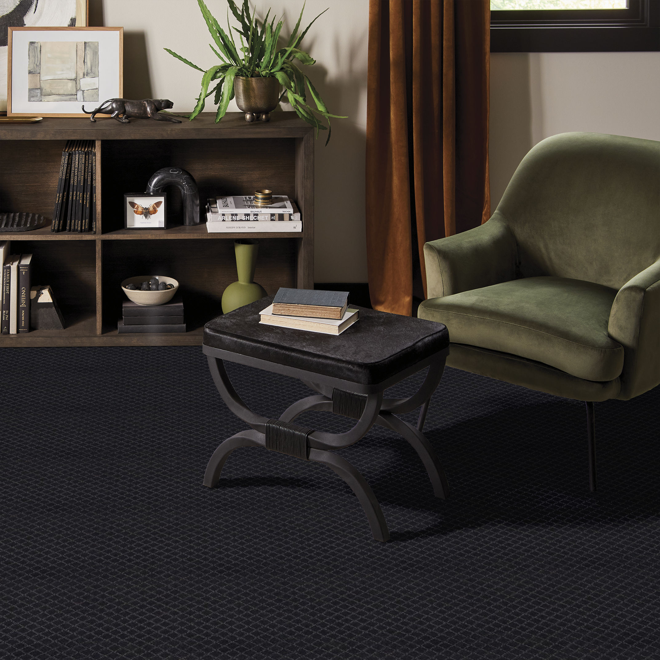 PAWNACHE NIGHT SHADE ROOM