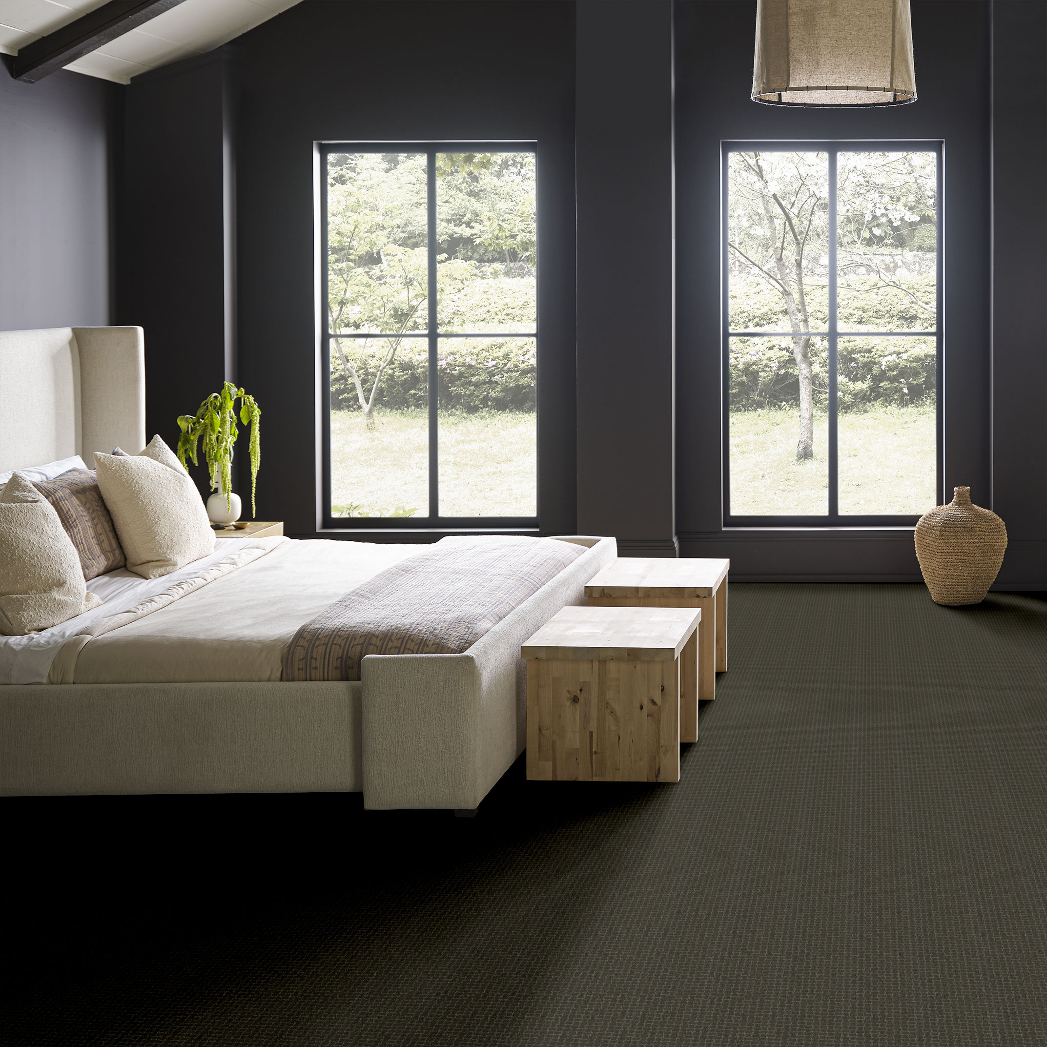 PAWSTRUCK SMOKED OYSTER ROOM