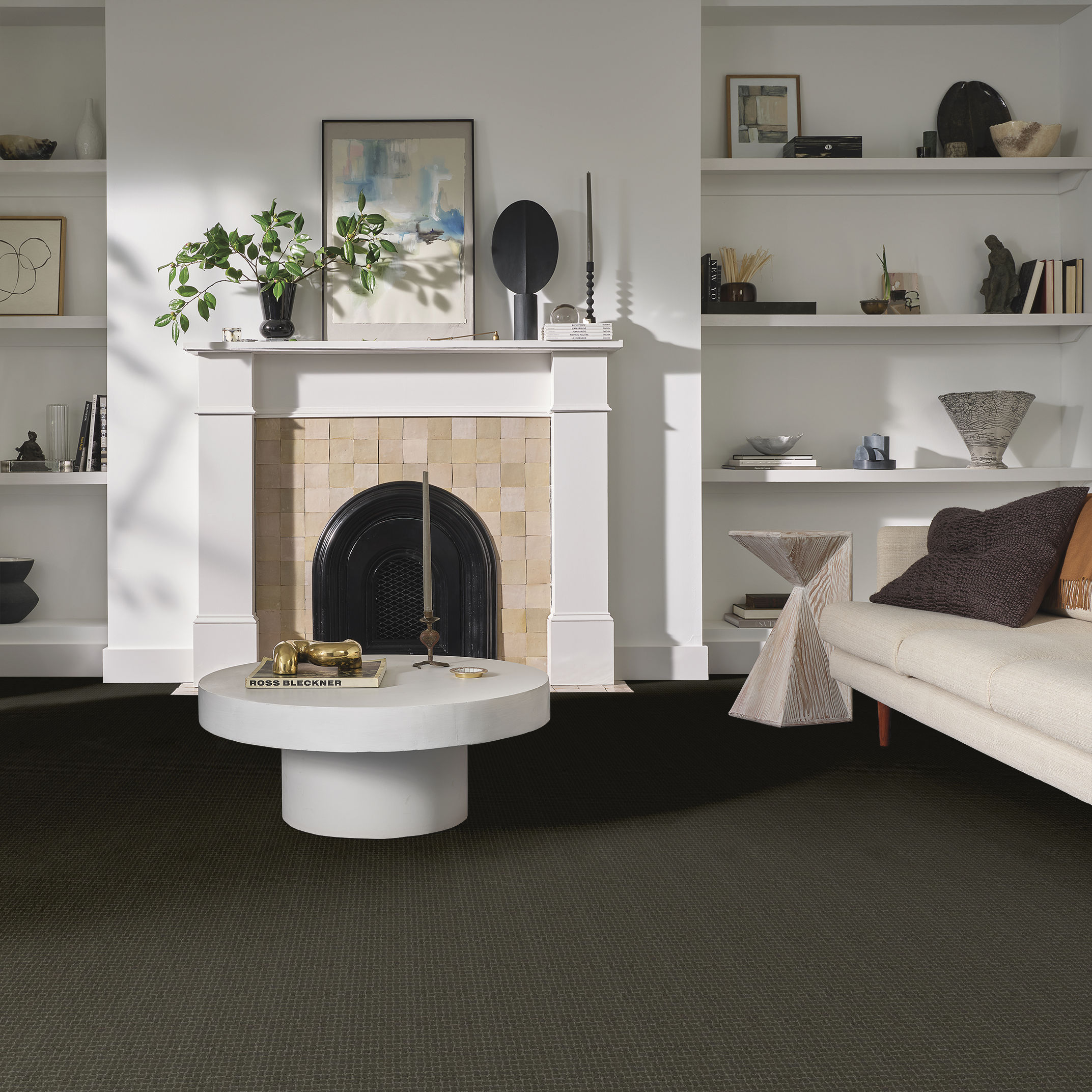 PAWSTRUCK SMOKED OYSTER ROOM