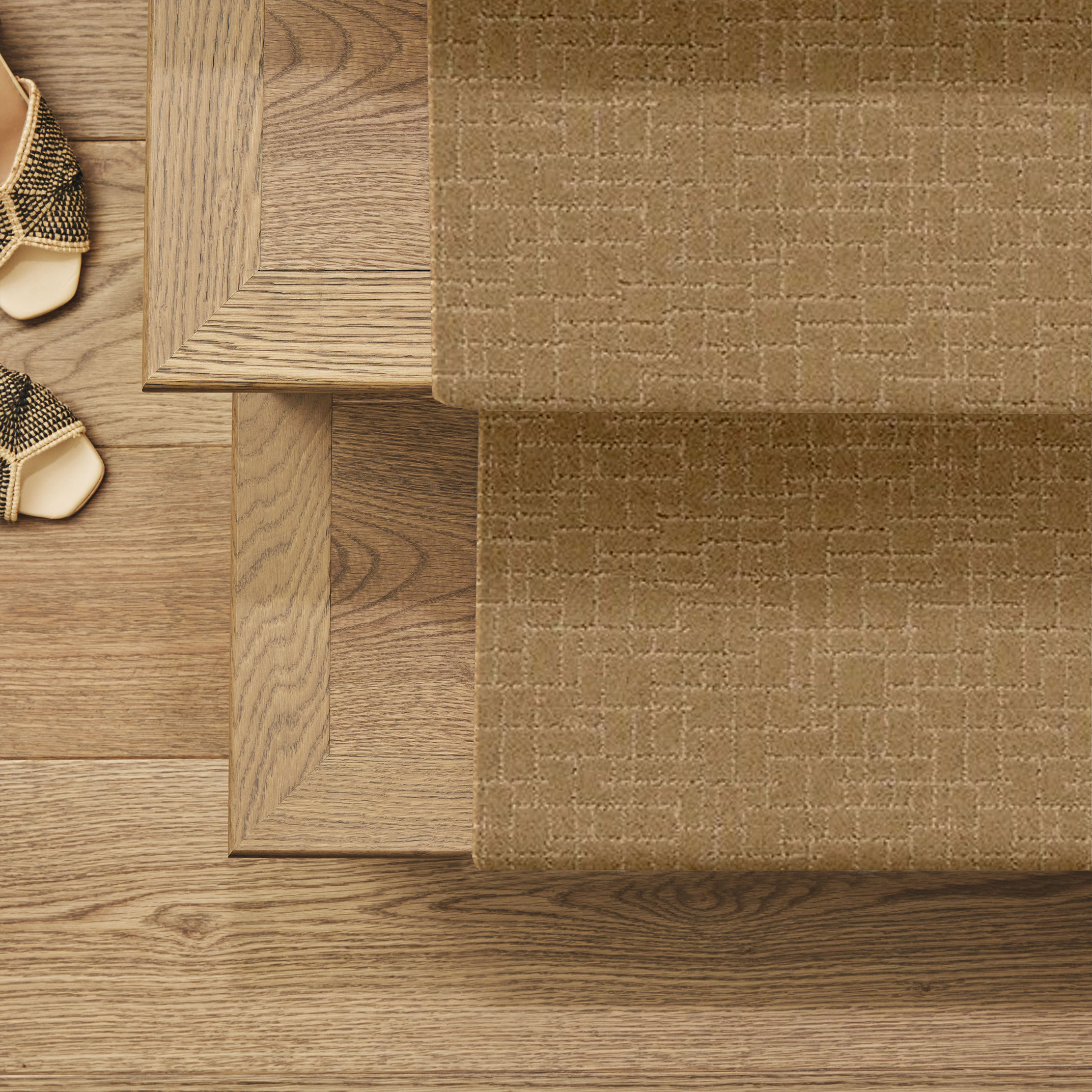 FAUX PAW GOLDEN STRAW ROOM