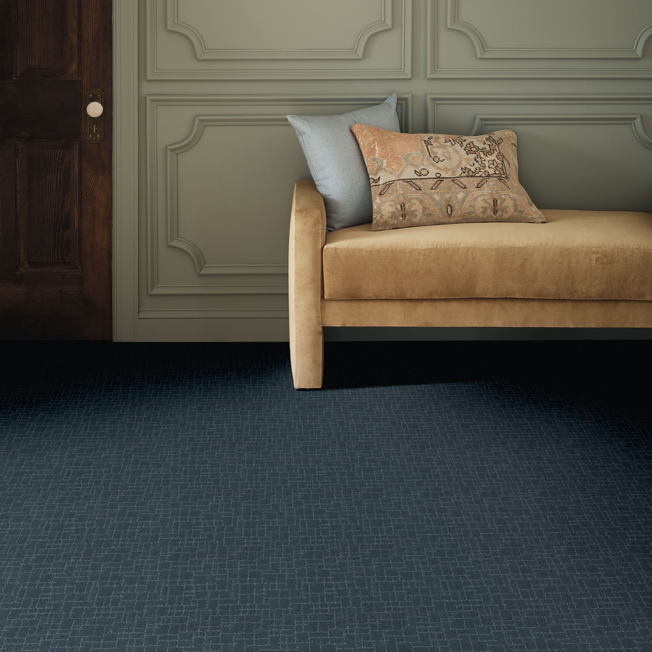 FAUX PAW NIMBUS ROOM