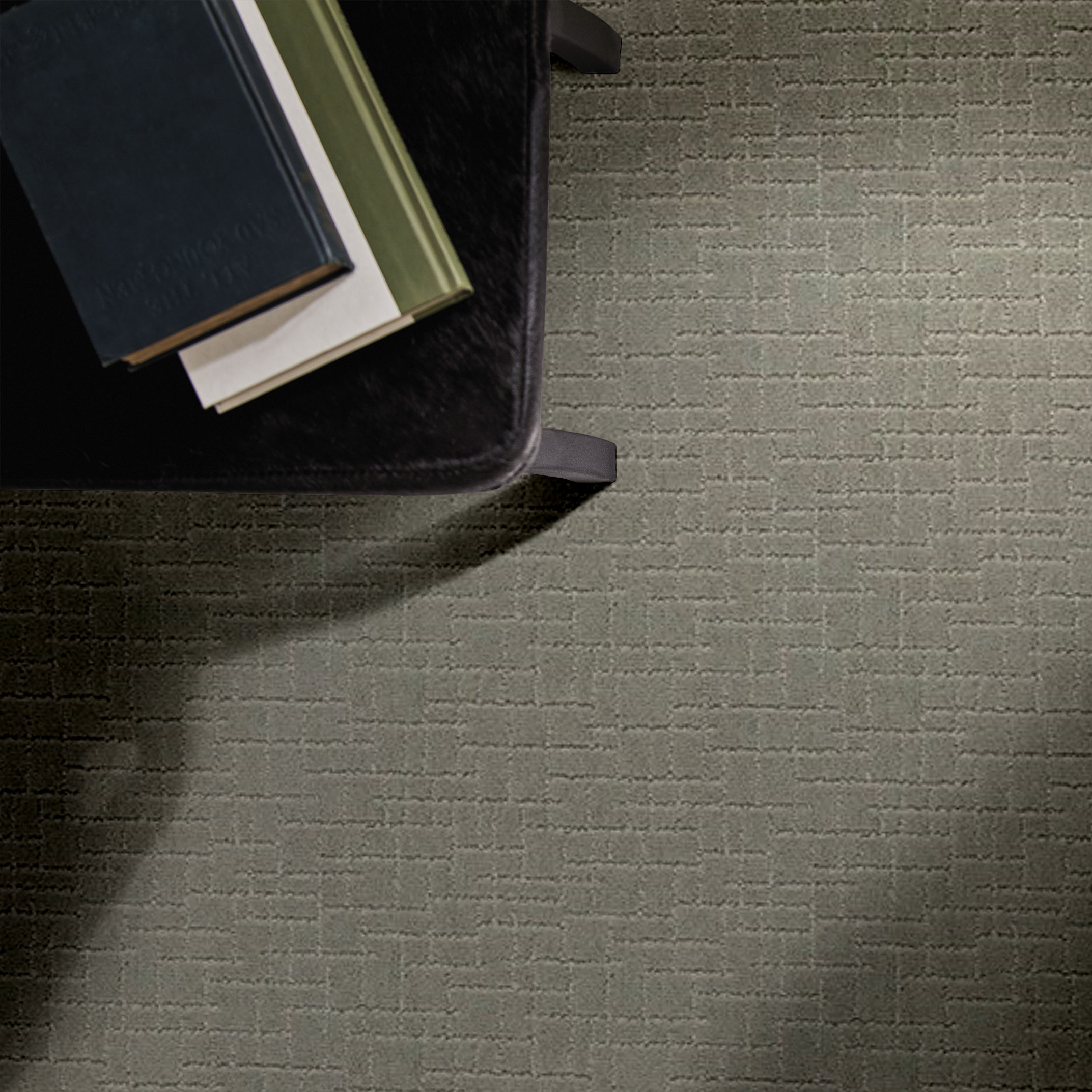 FAUX PAW PORTLAND ROOM