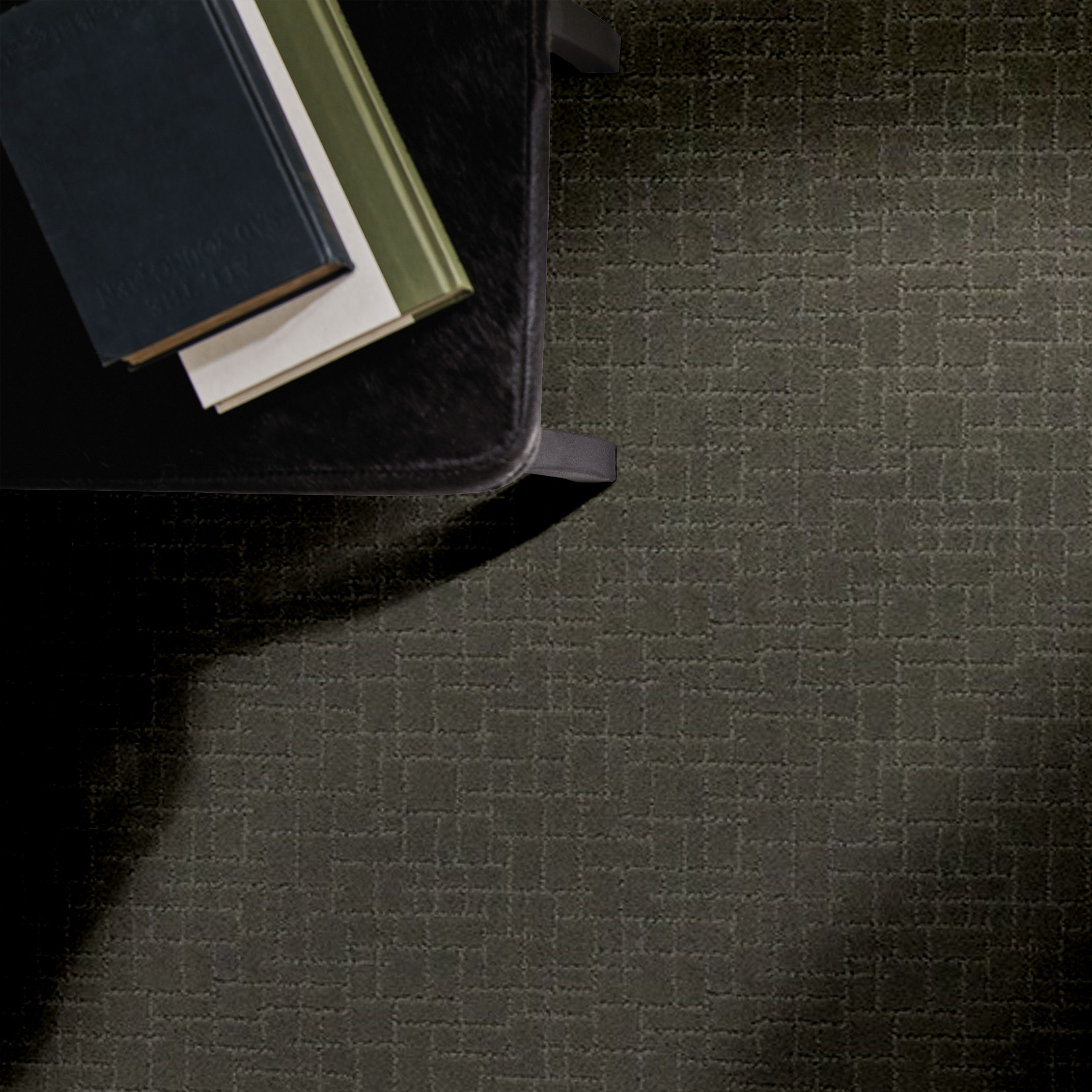 FAUX PAW SMOKED OYSTER ROOM