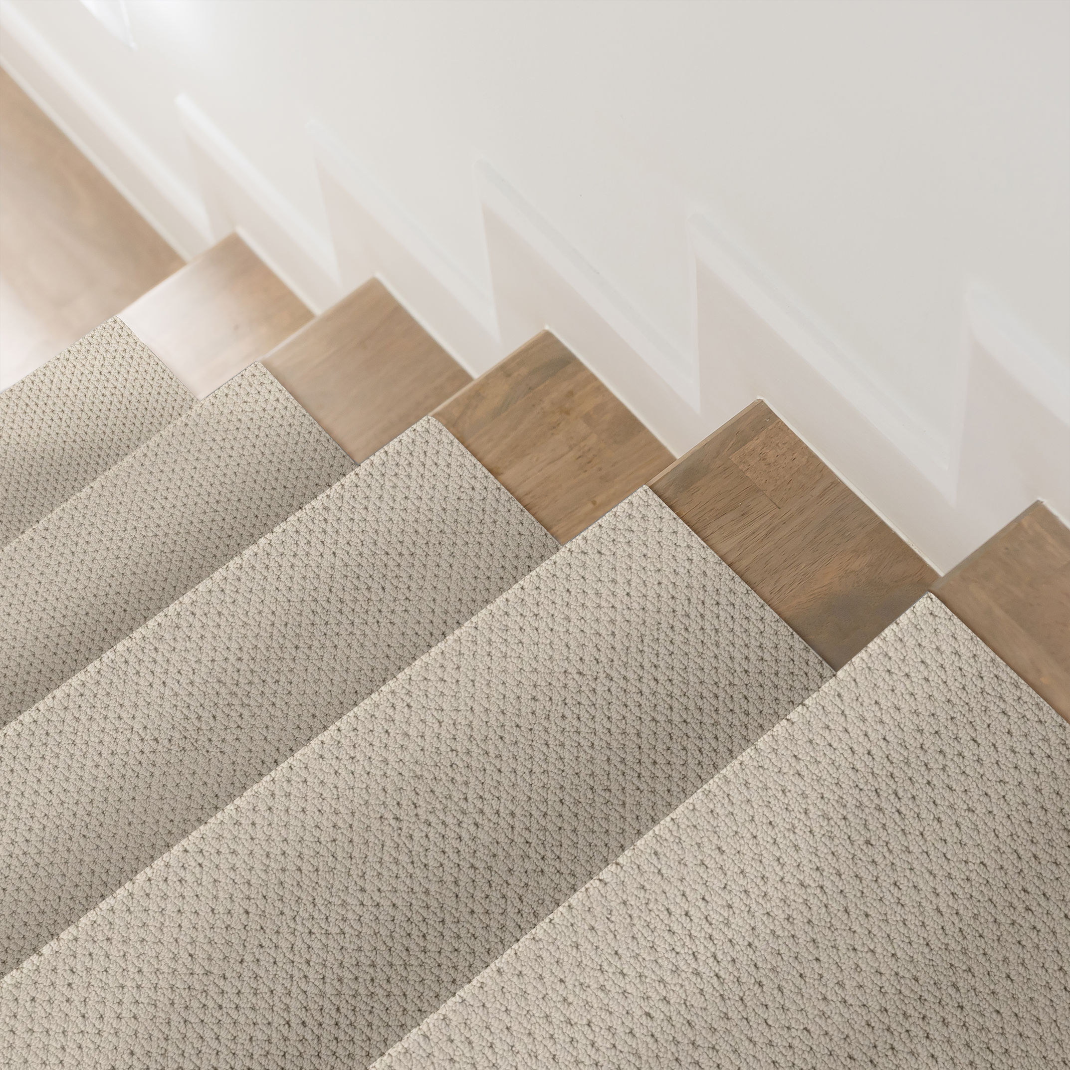 MERA AGED WHITE ROOM