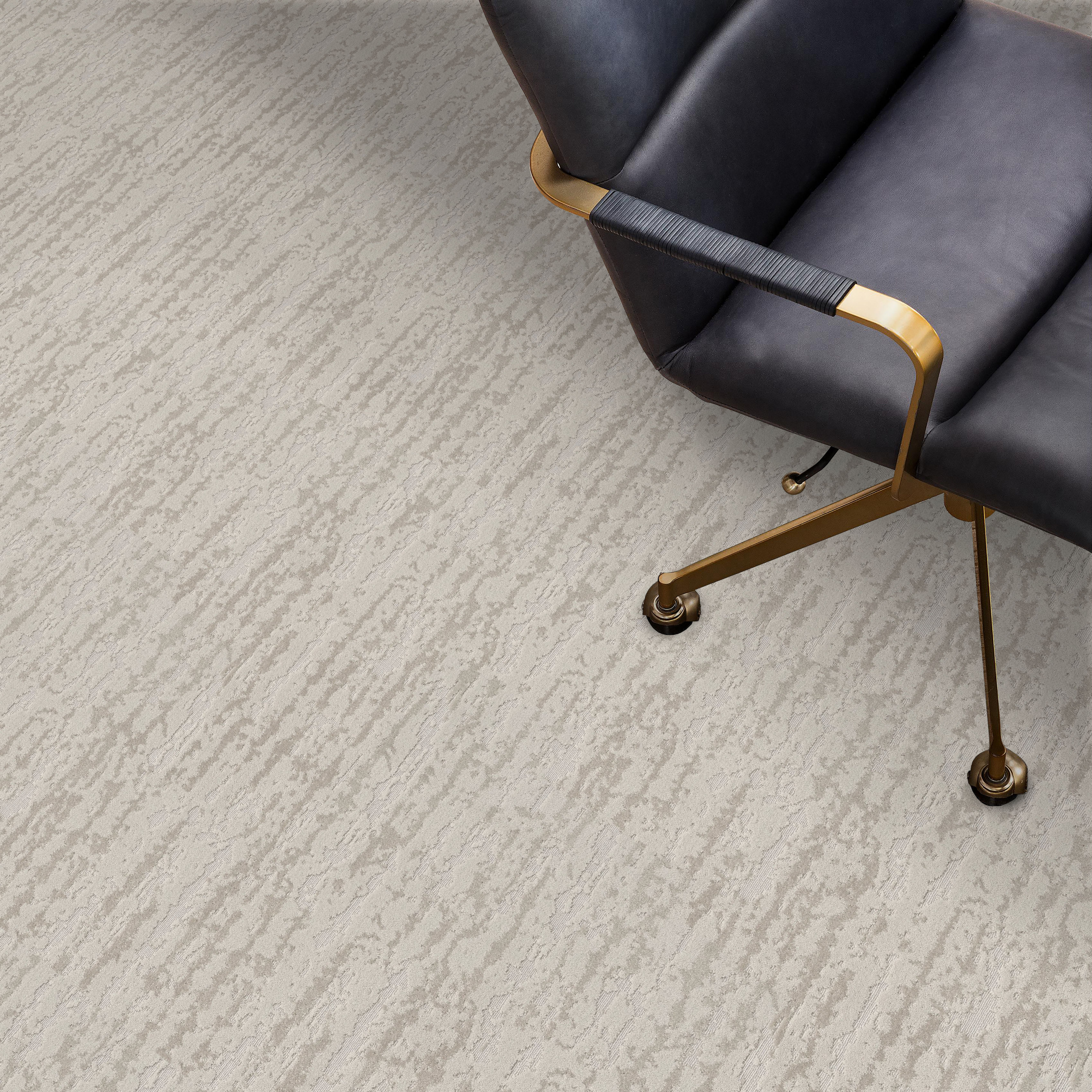 MING CASCADE ROOM in room