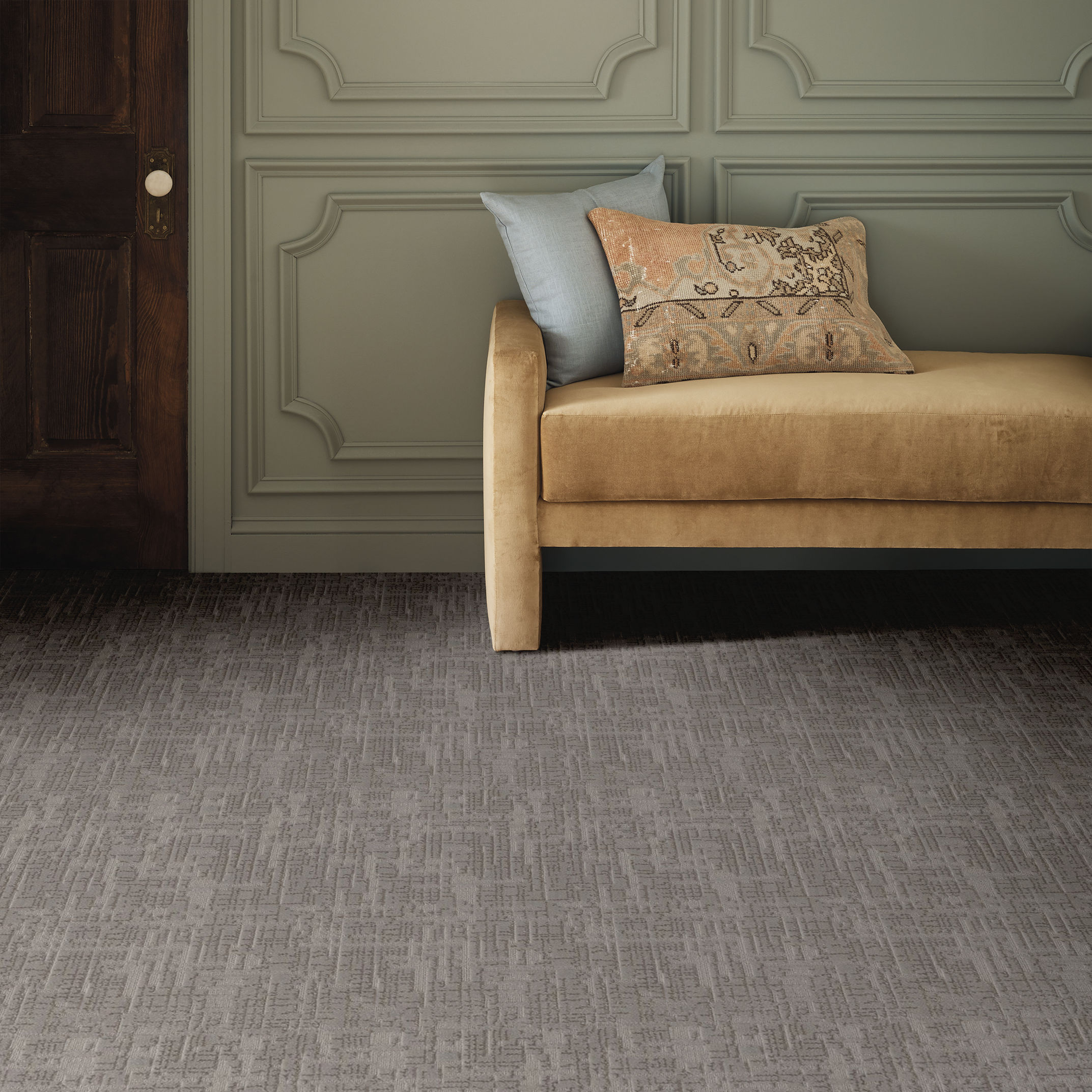 PRIVATE RETREAT SILVER POLISH ROOM