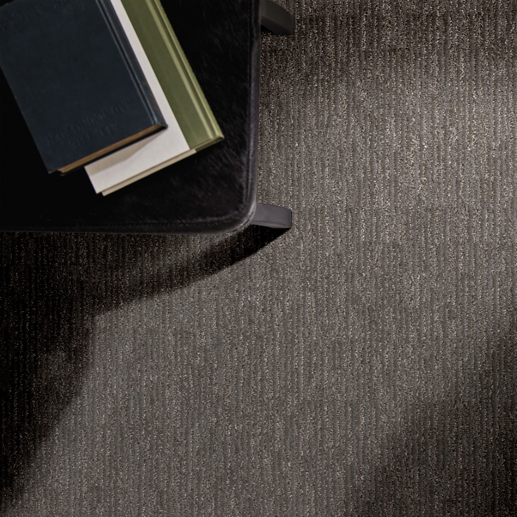 SNEAK PEEK MAGNETIC ROOM