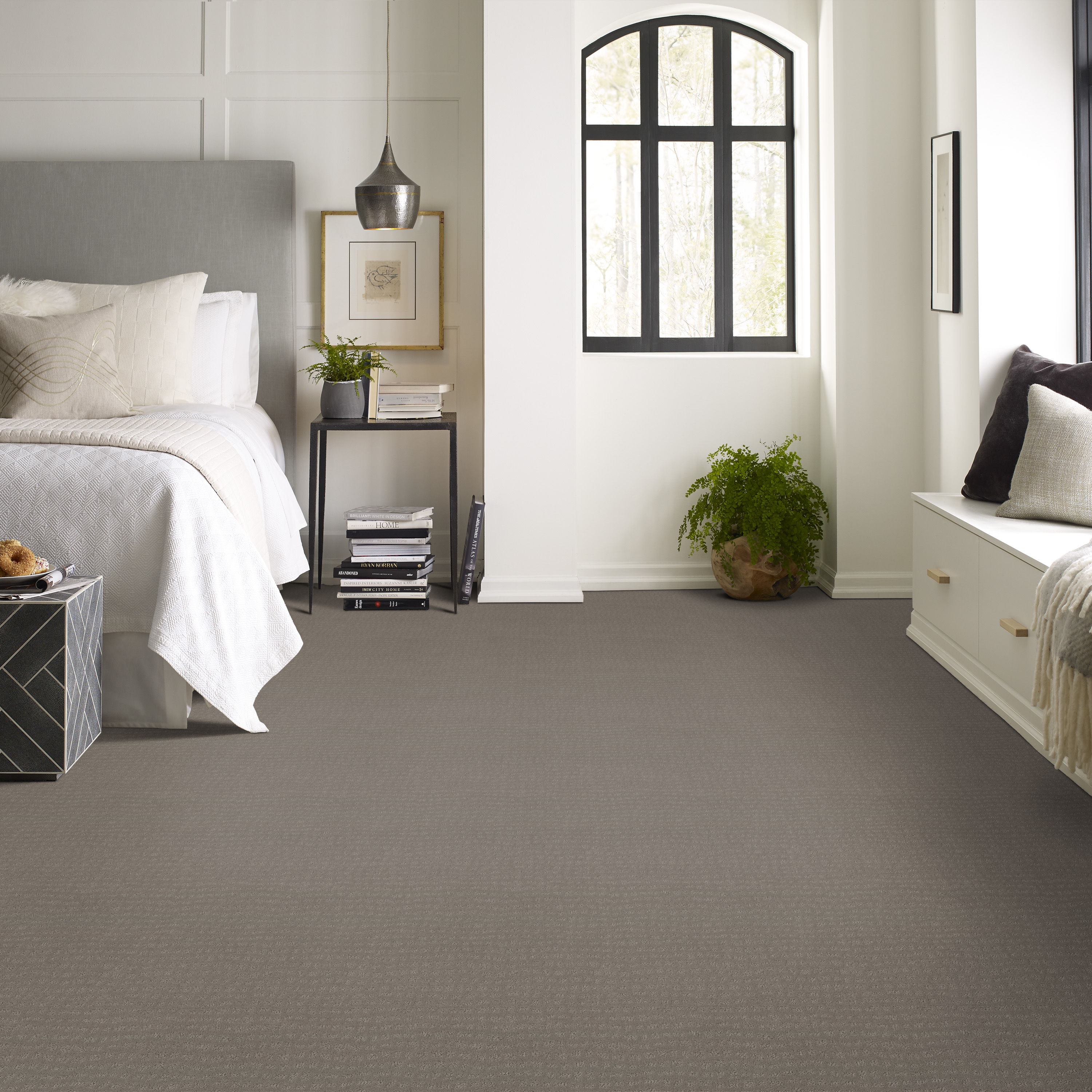 SOLSTICE STILL GRAY ROOM