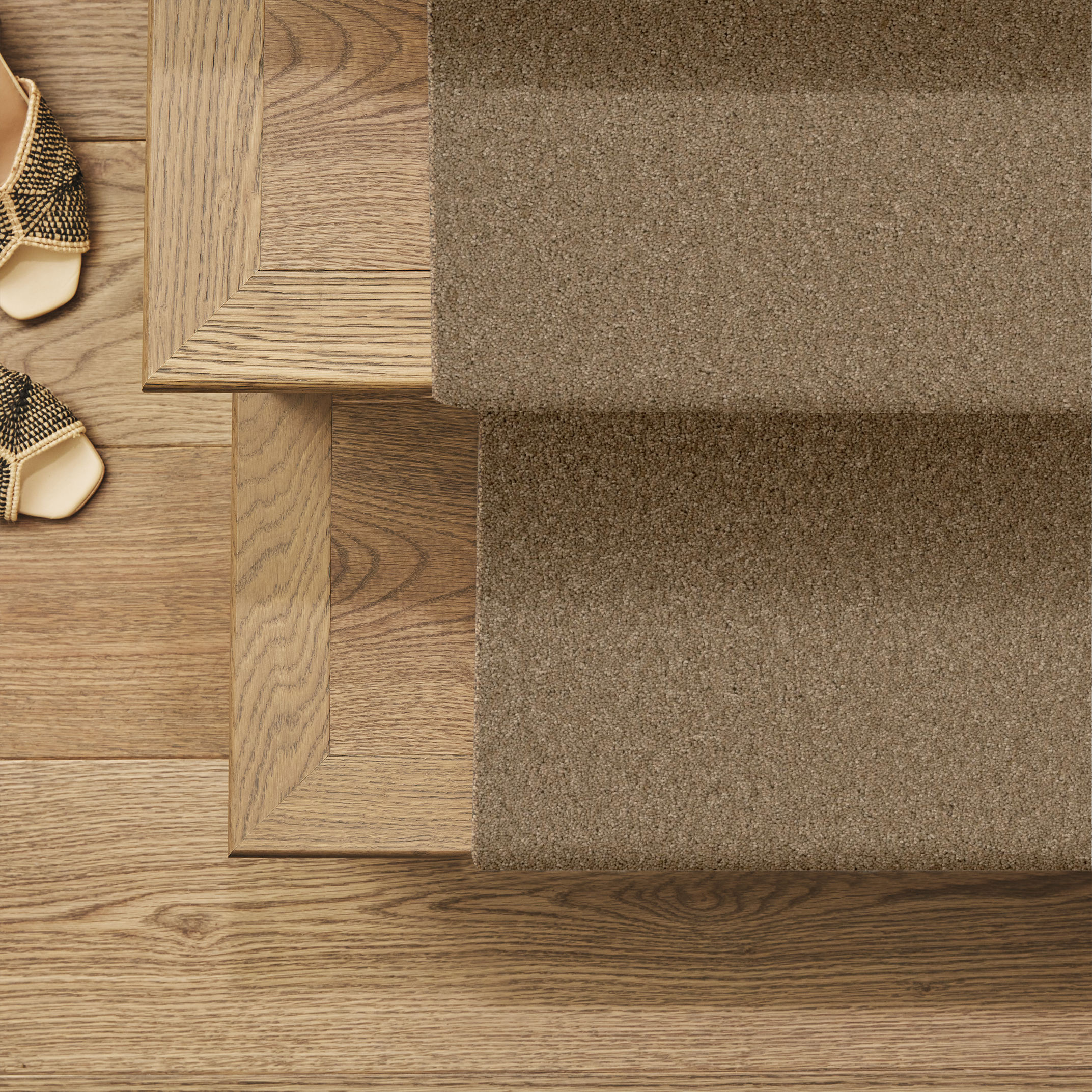 ENCHANTING LATTE ROOM