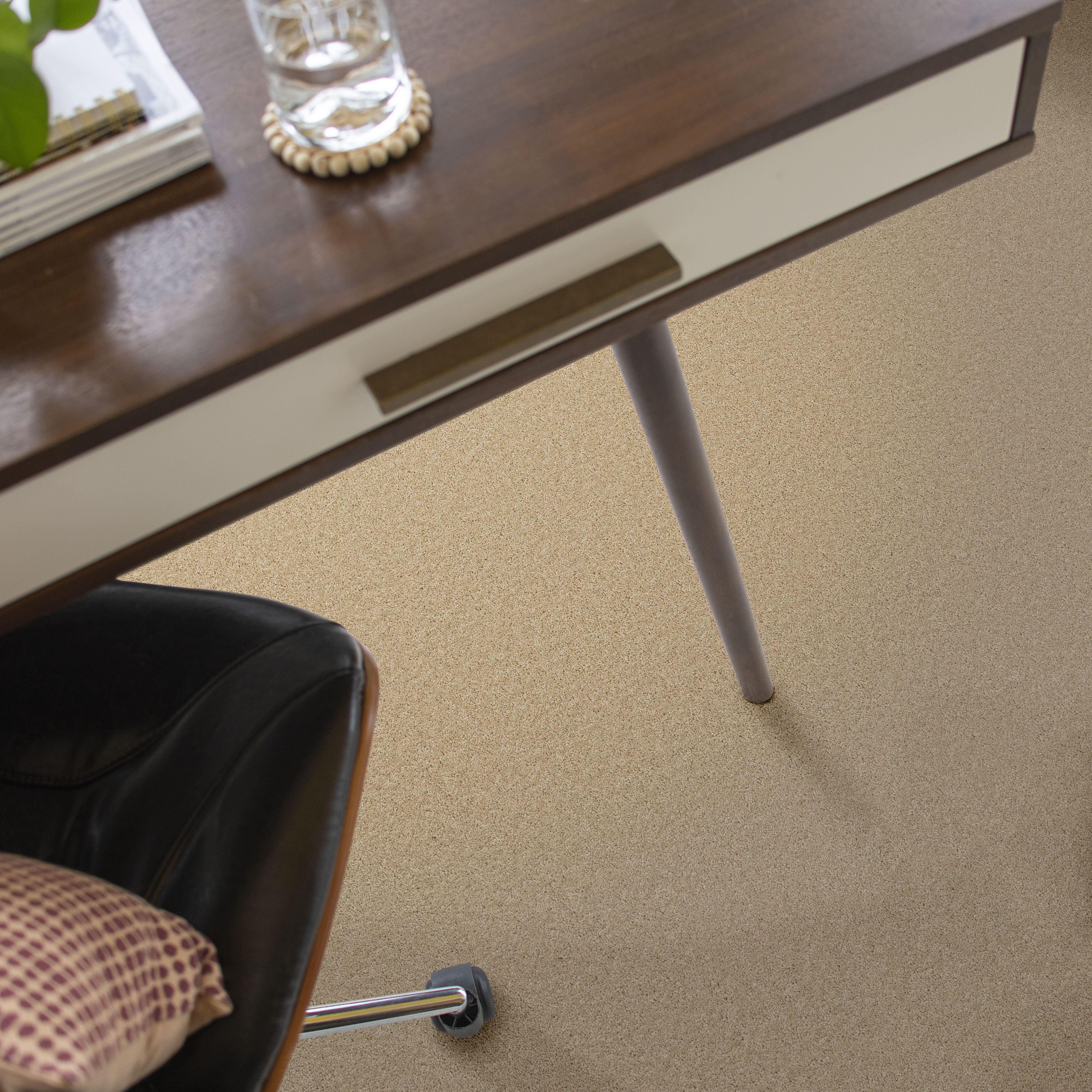 ENDURING CHARM PAPYRUS ROOM in room