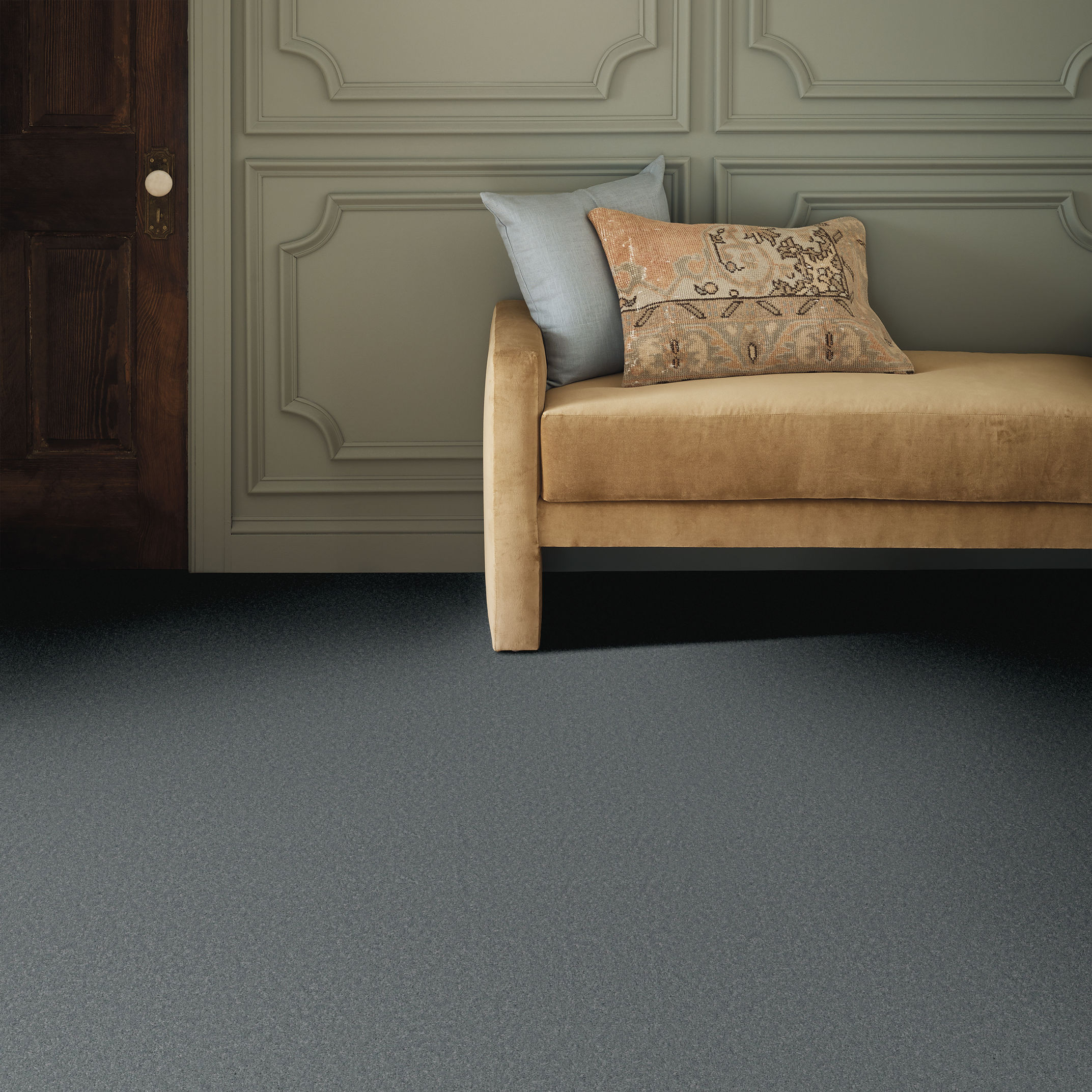 ENDURING CHARM PEARL BLUE ROOM