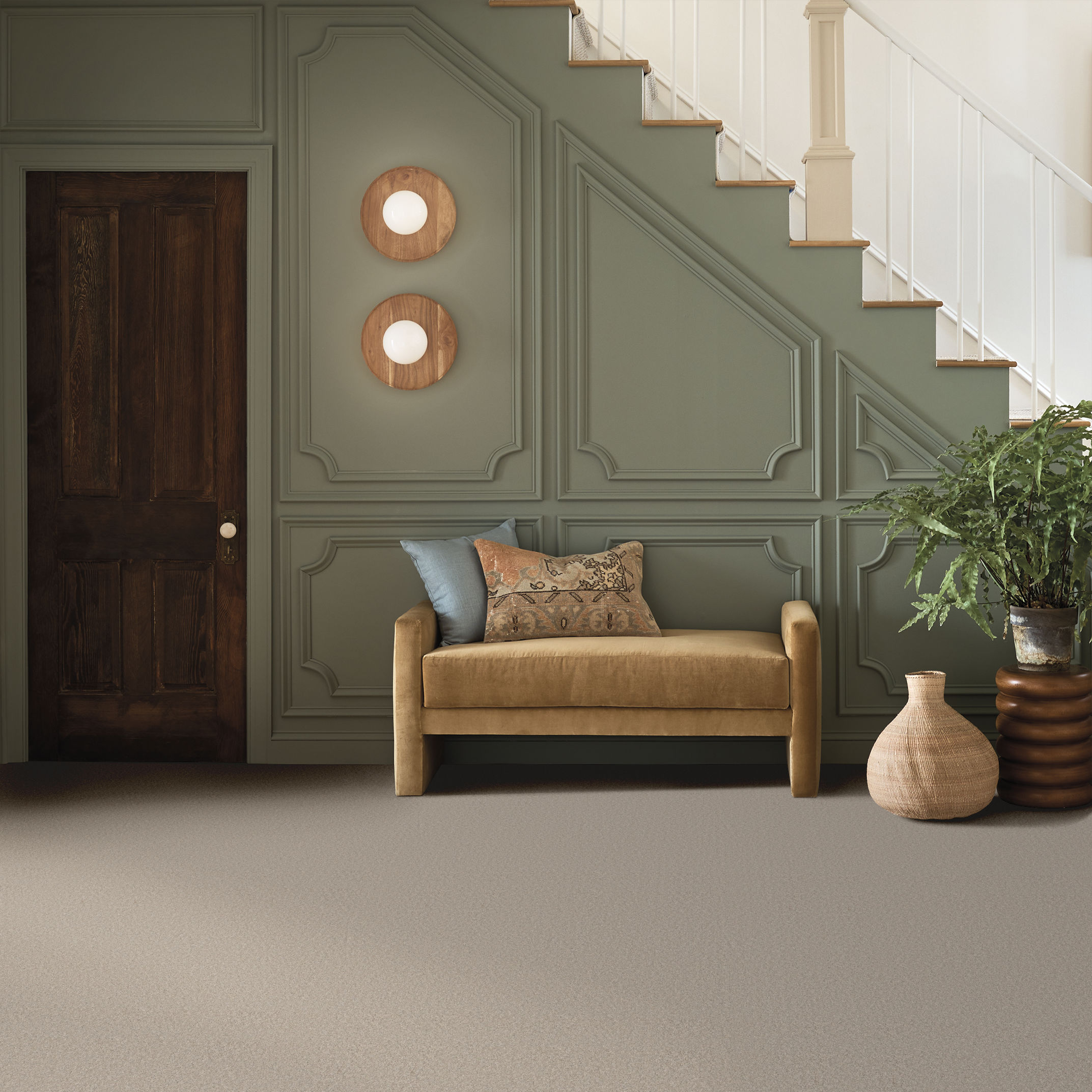 ENDURING CHARM STRING ROOM