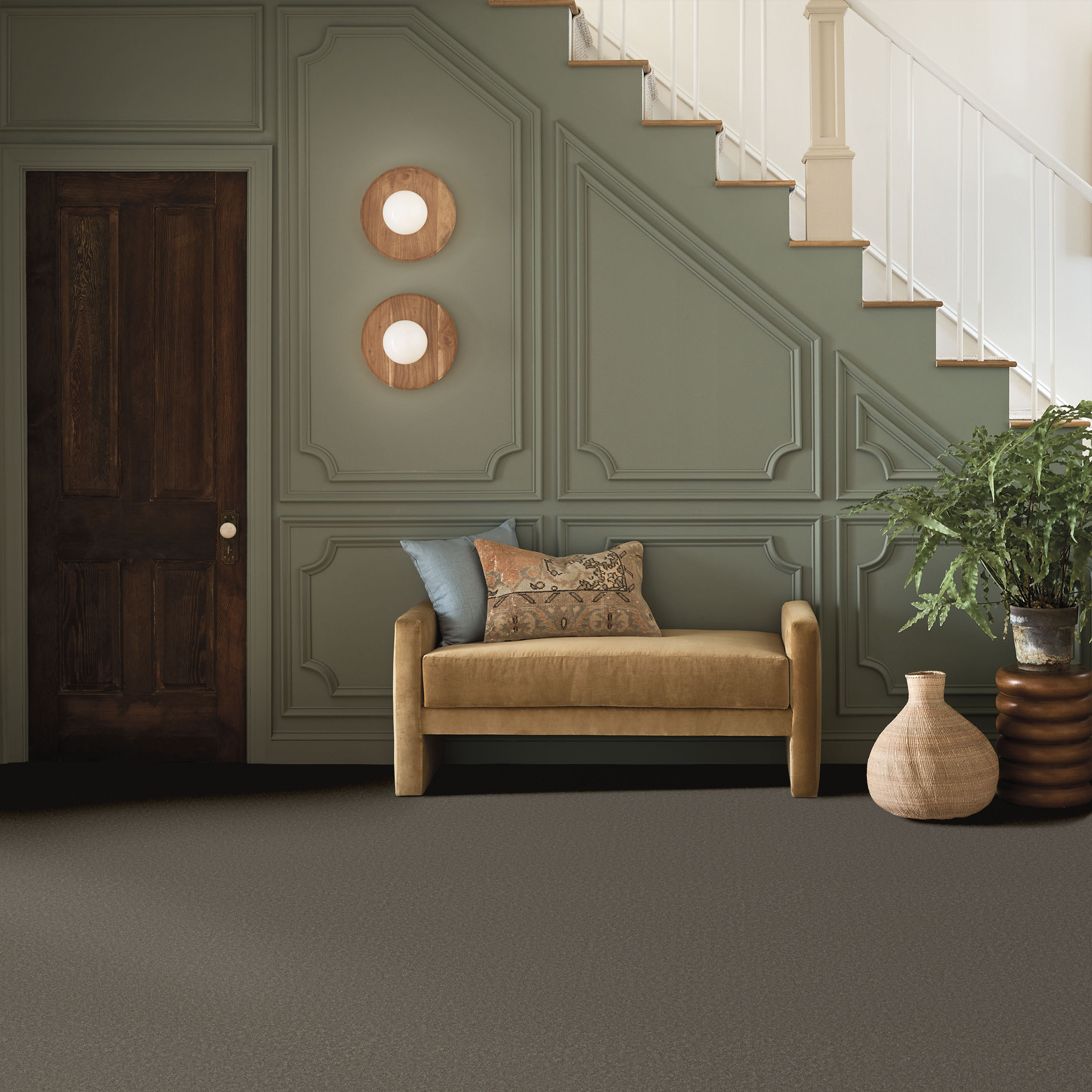 ENDURING CHARM HIGHRISE ROOM