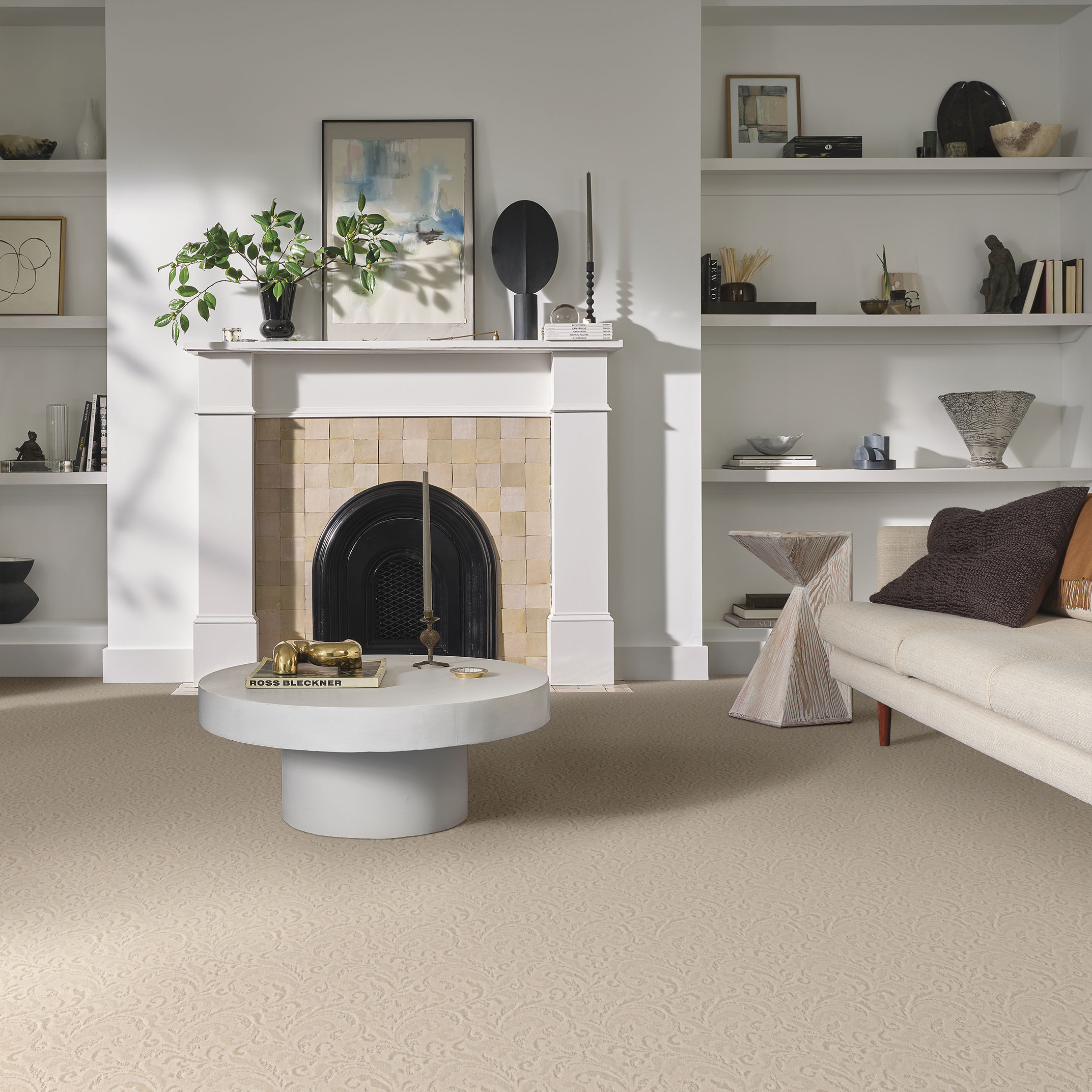 CHARISMATIC FRENCH CREAM ROOM