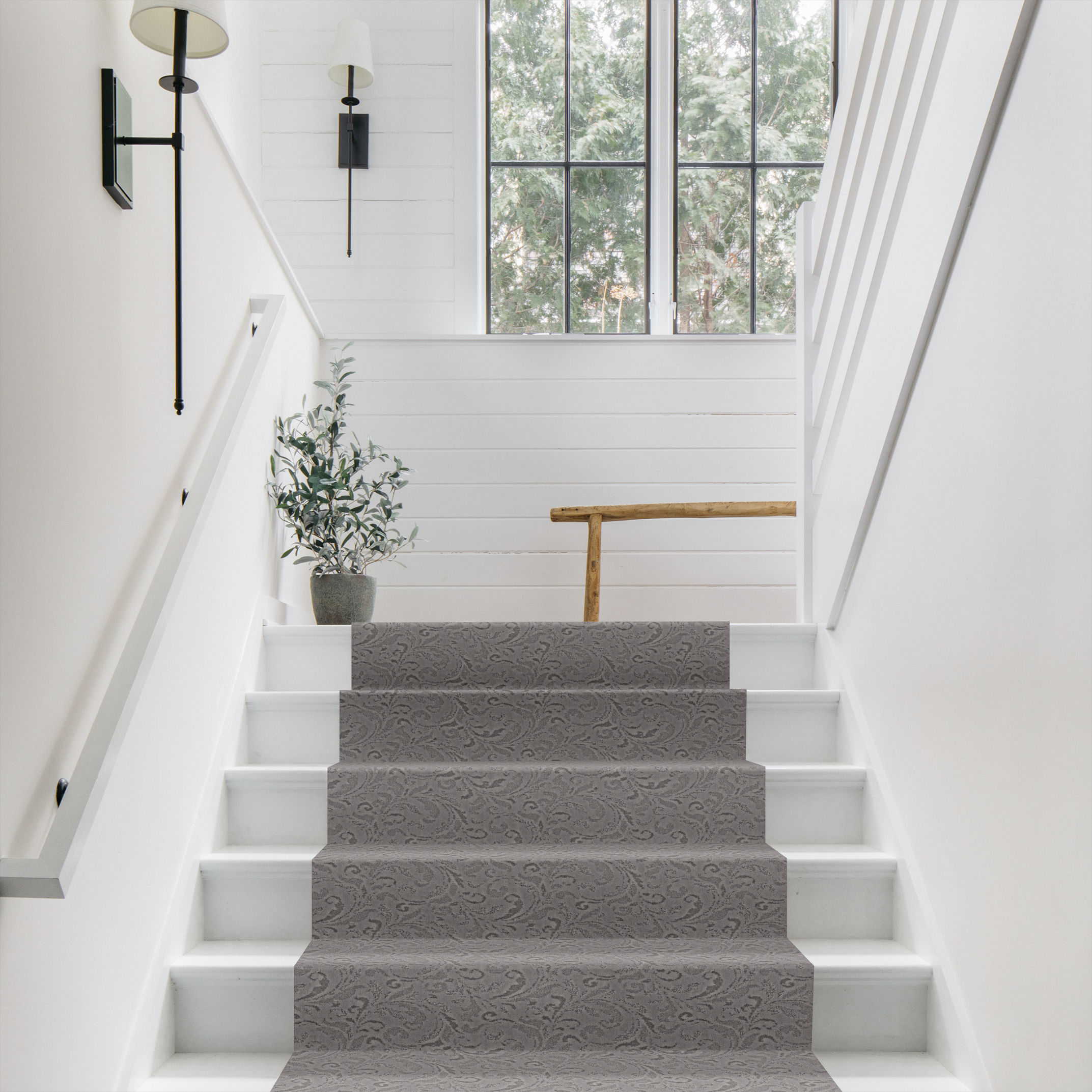 CHARISMATIC WHITE METAL ROOM