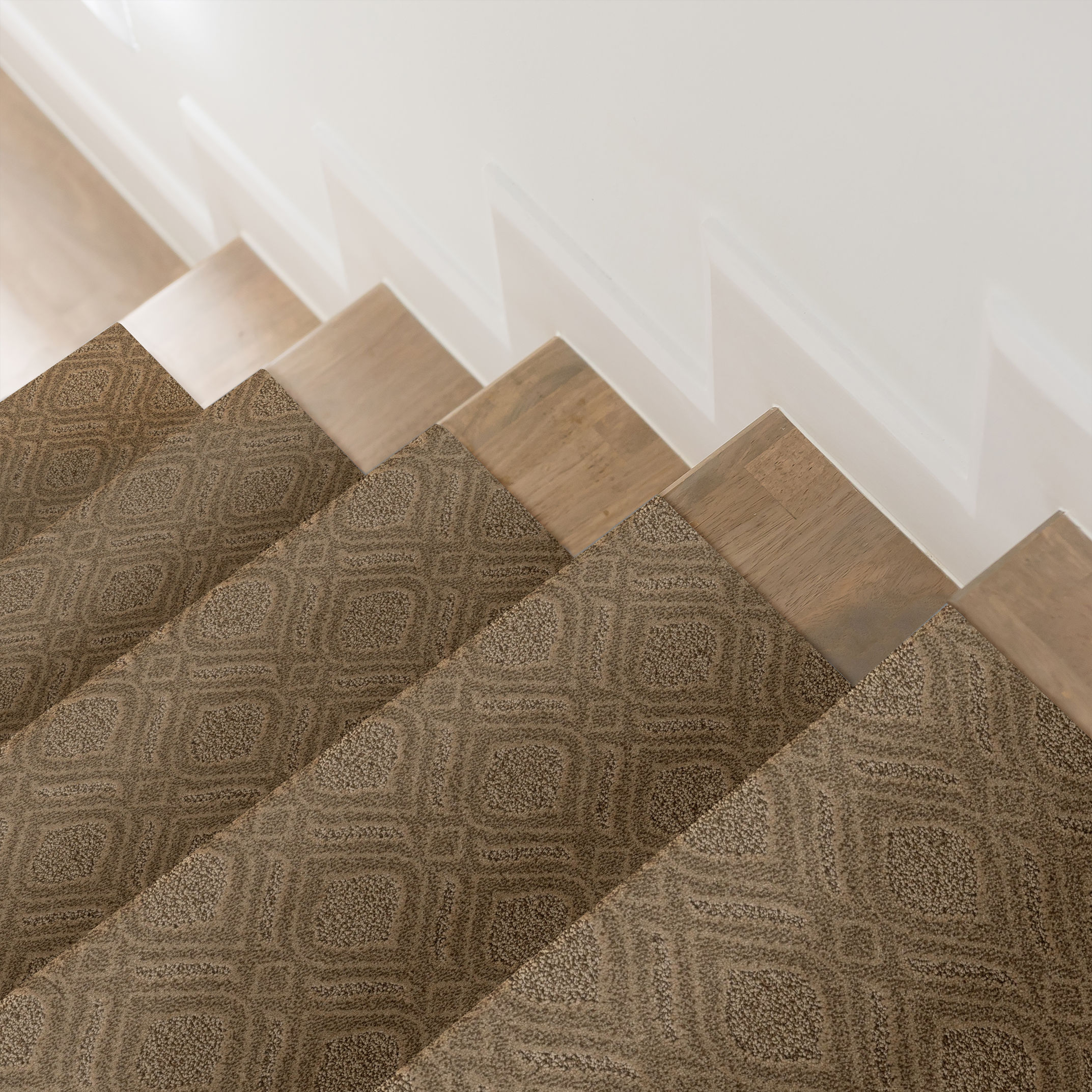 EXPRESSIVE OPEN CANYON ROOM