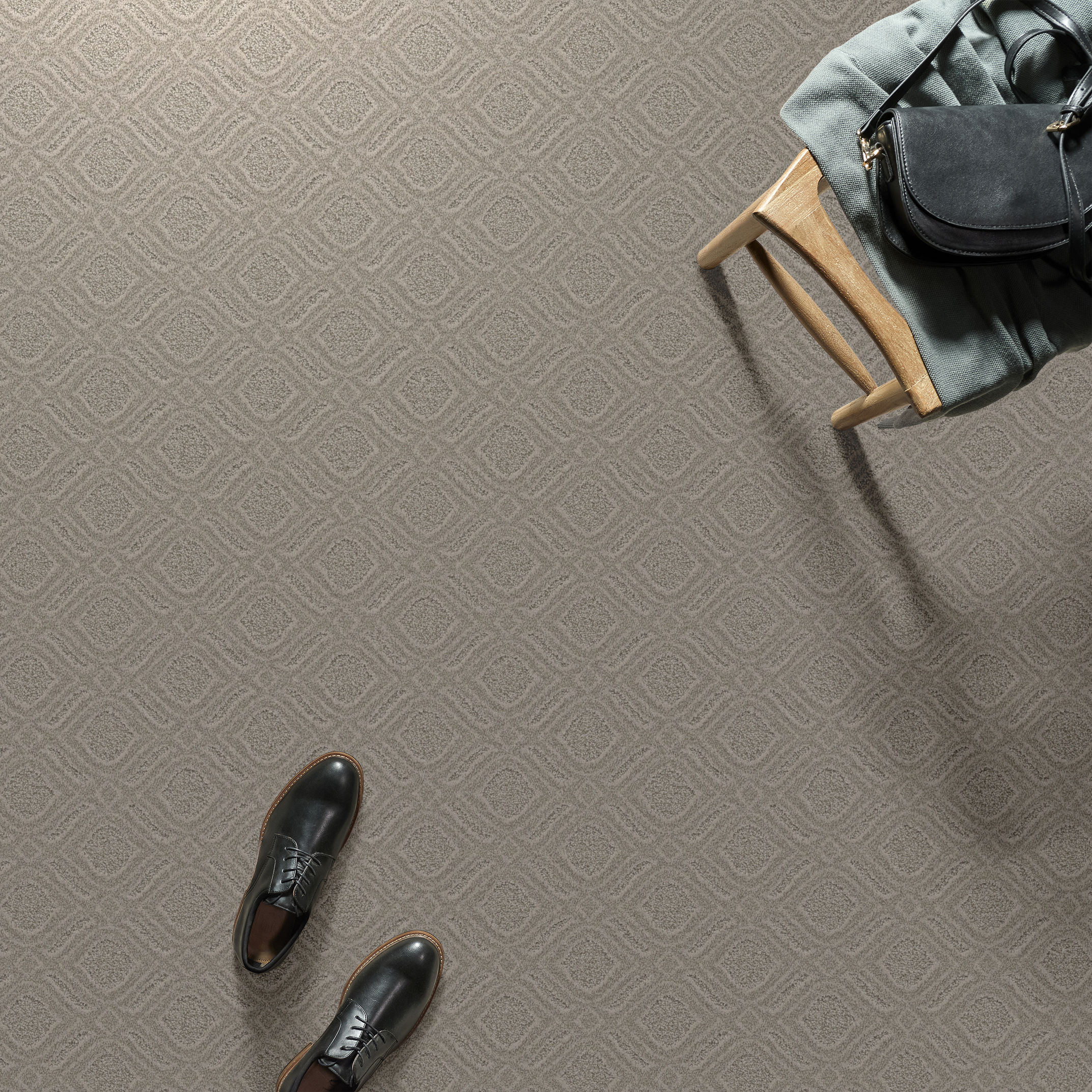 EXPRESSIVE SENTIMENTAL ROOM