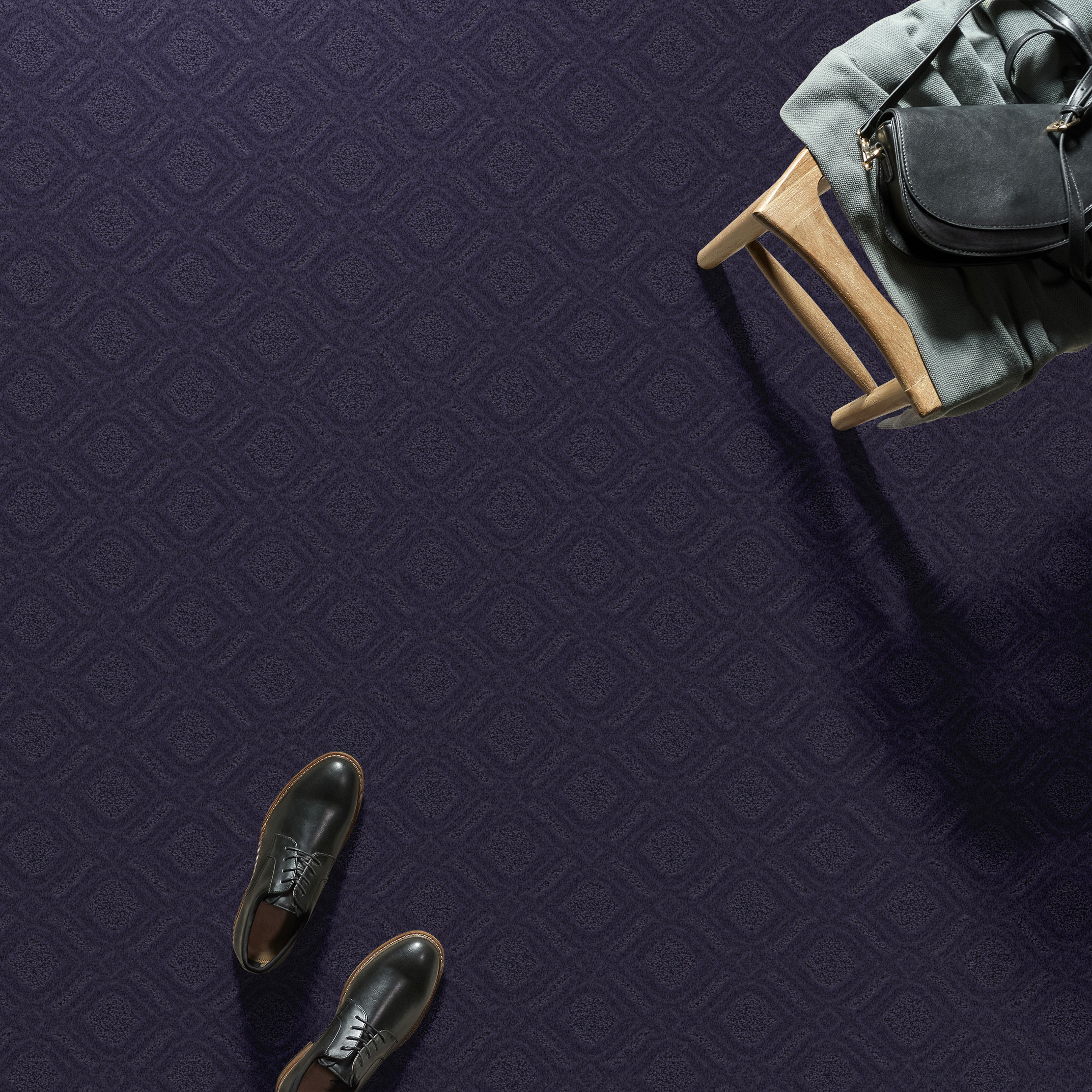 EXPRESSIVE DARK LILAC ROOM