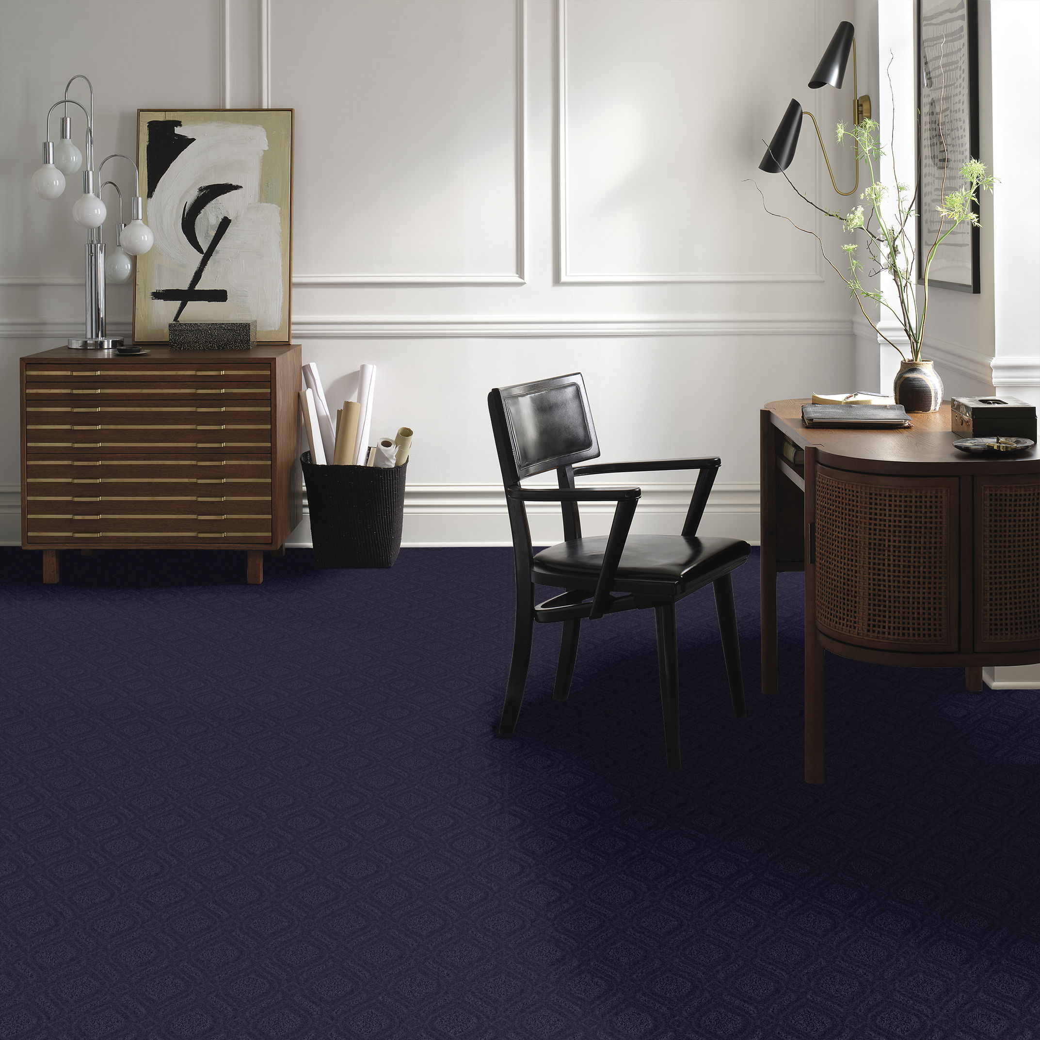 EXPRESSIVE DARK LILAC ROOM