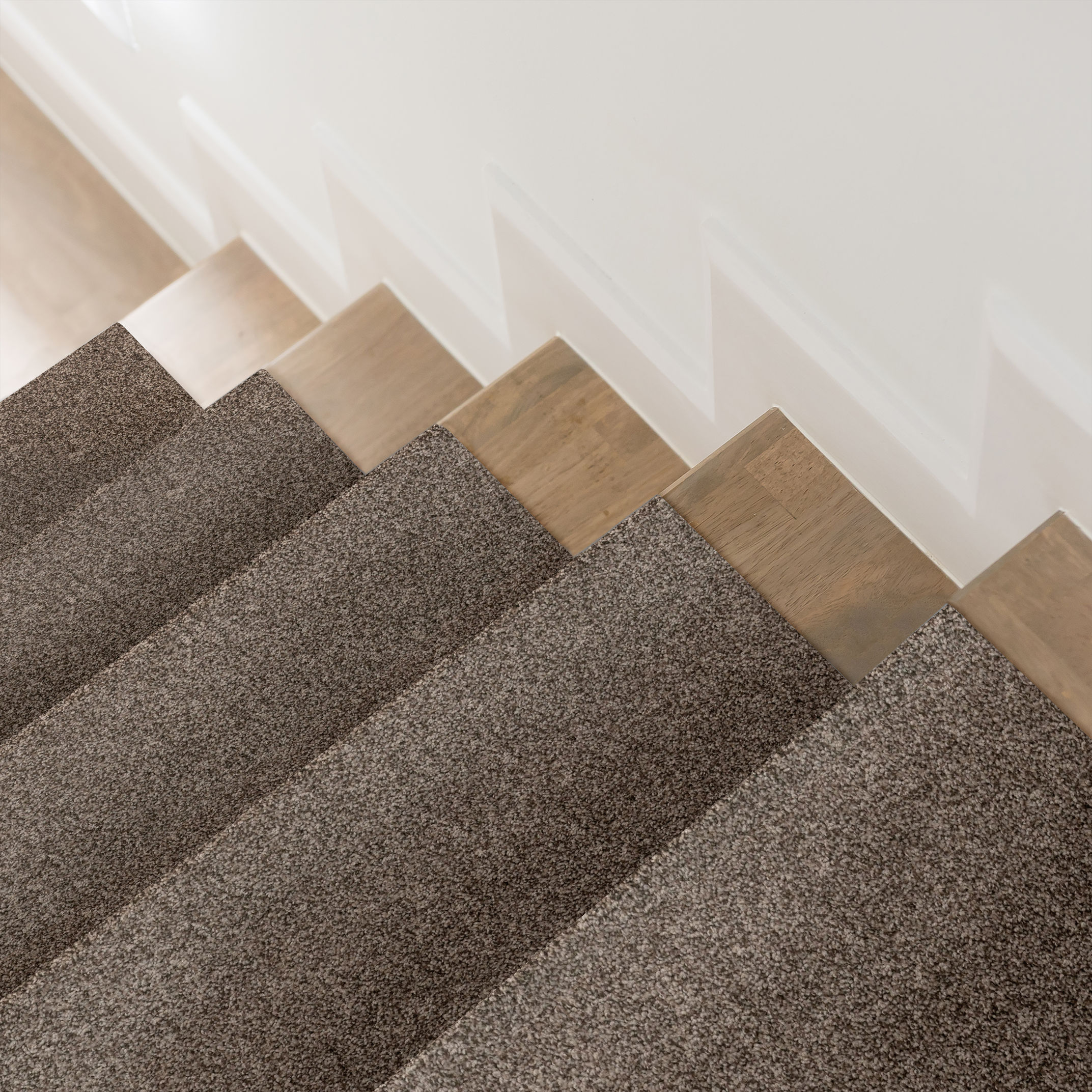 VIA NOVA PALM DESERT ROOM