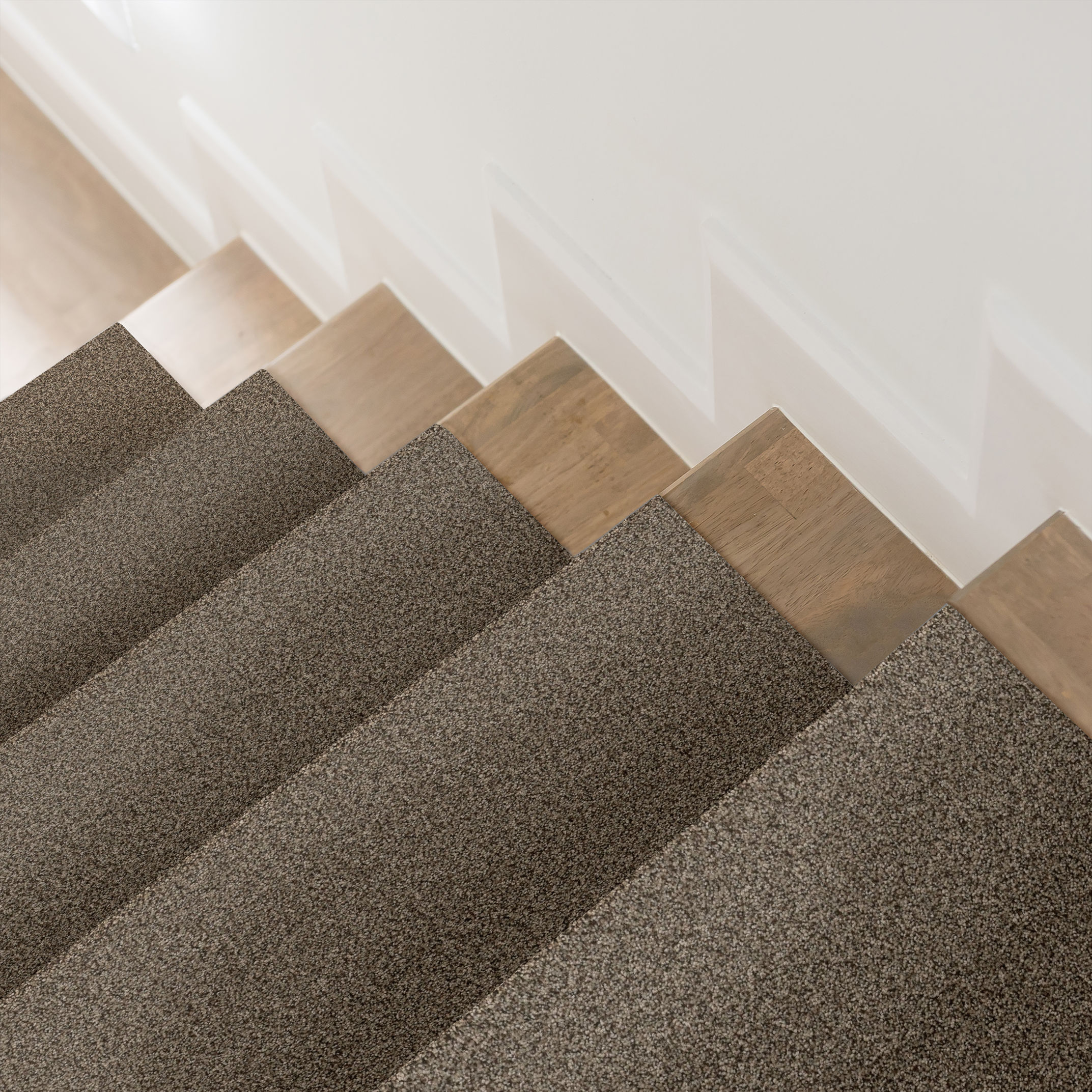 AVALON BAY SMOKEHOUSE ROOM