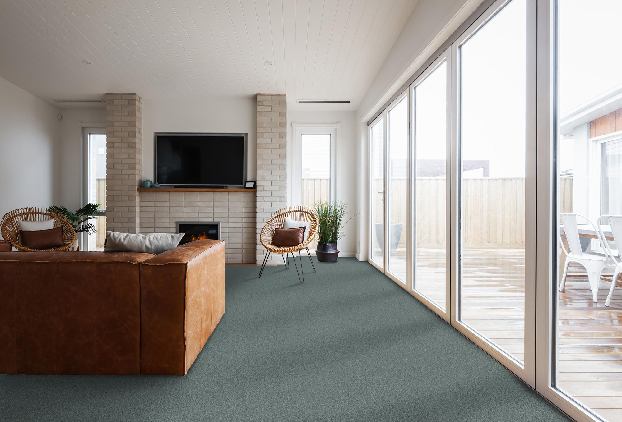 FABULOUS SPLASHY ROOM in room