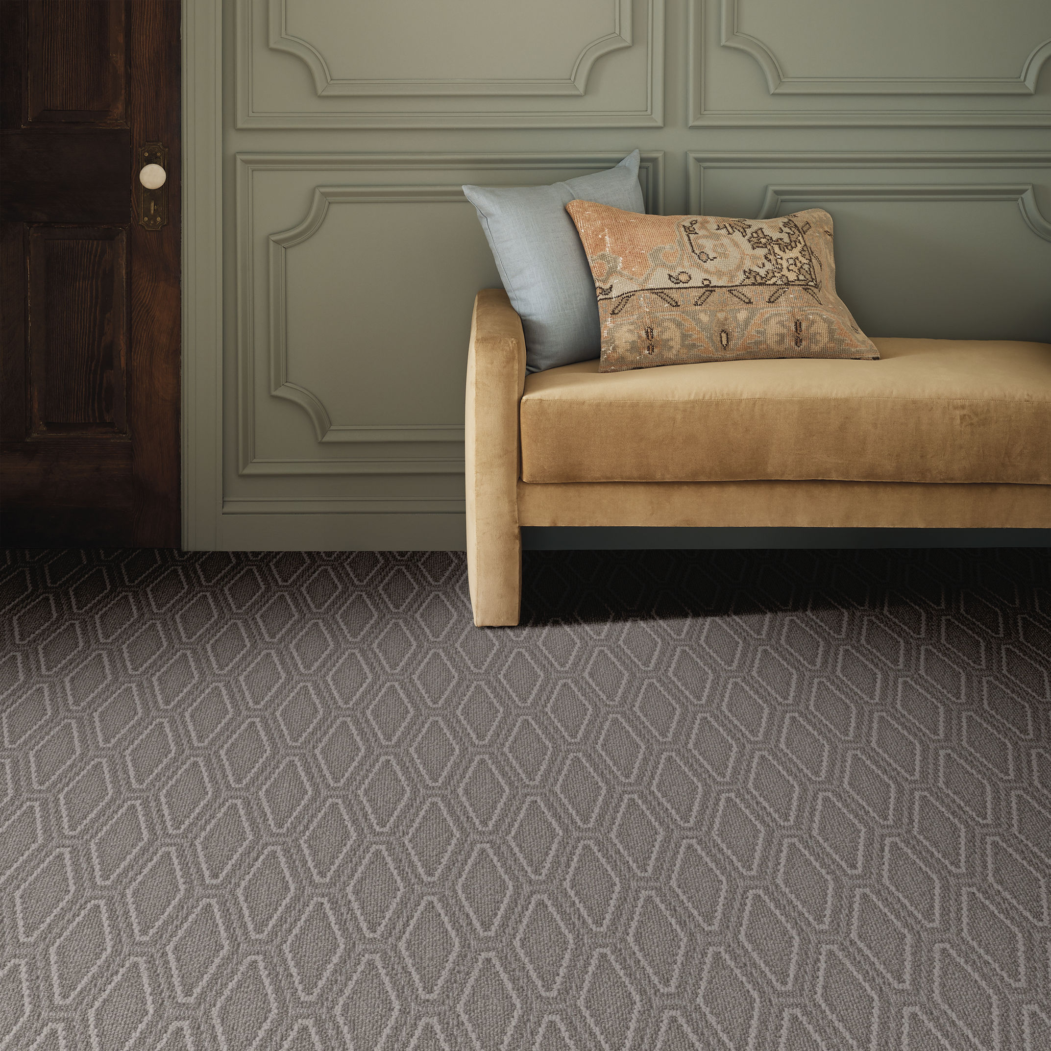 COZY CABLE SILVER POLISH ROOM