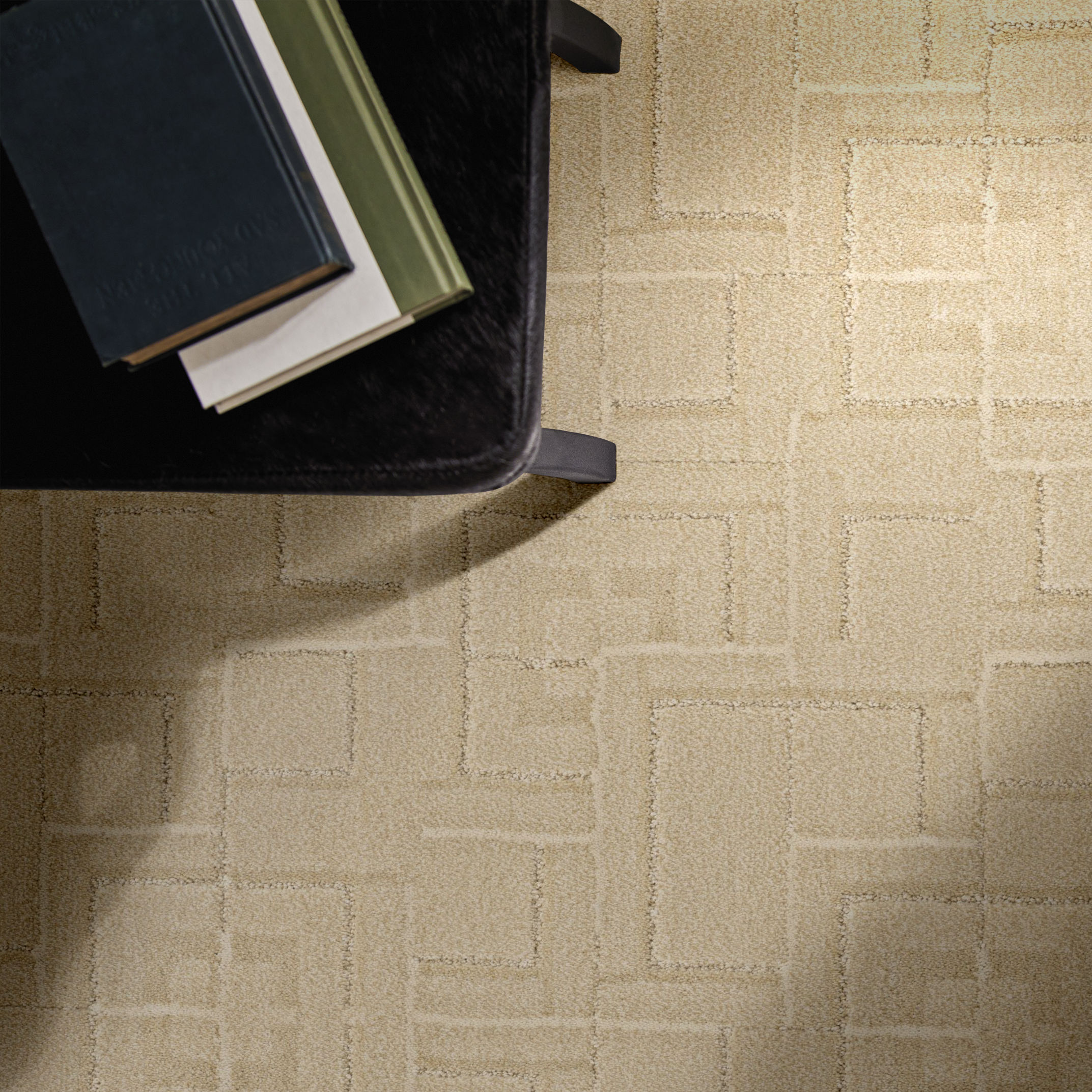 PATH WARM LIGHT ROOM