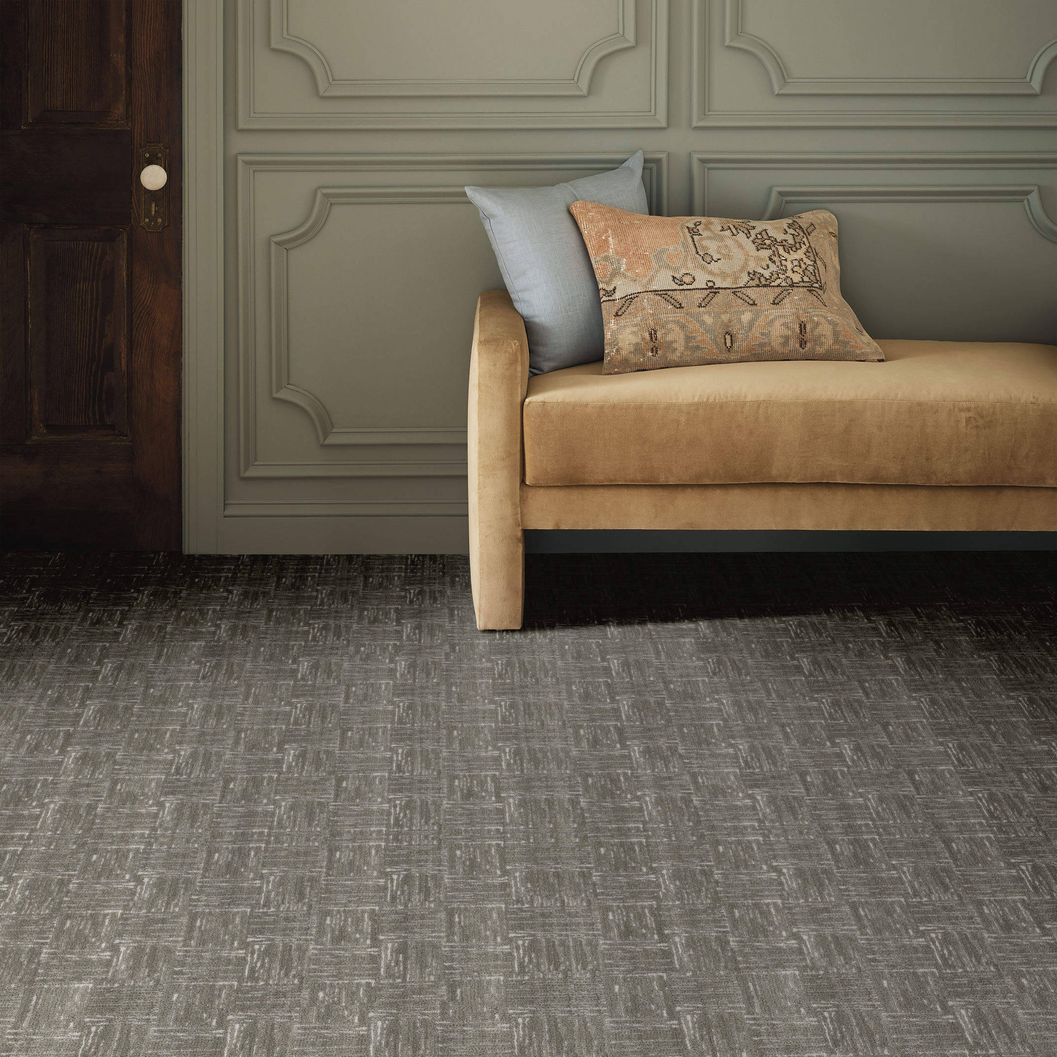 MODERNE CATHEDRAL ROOM