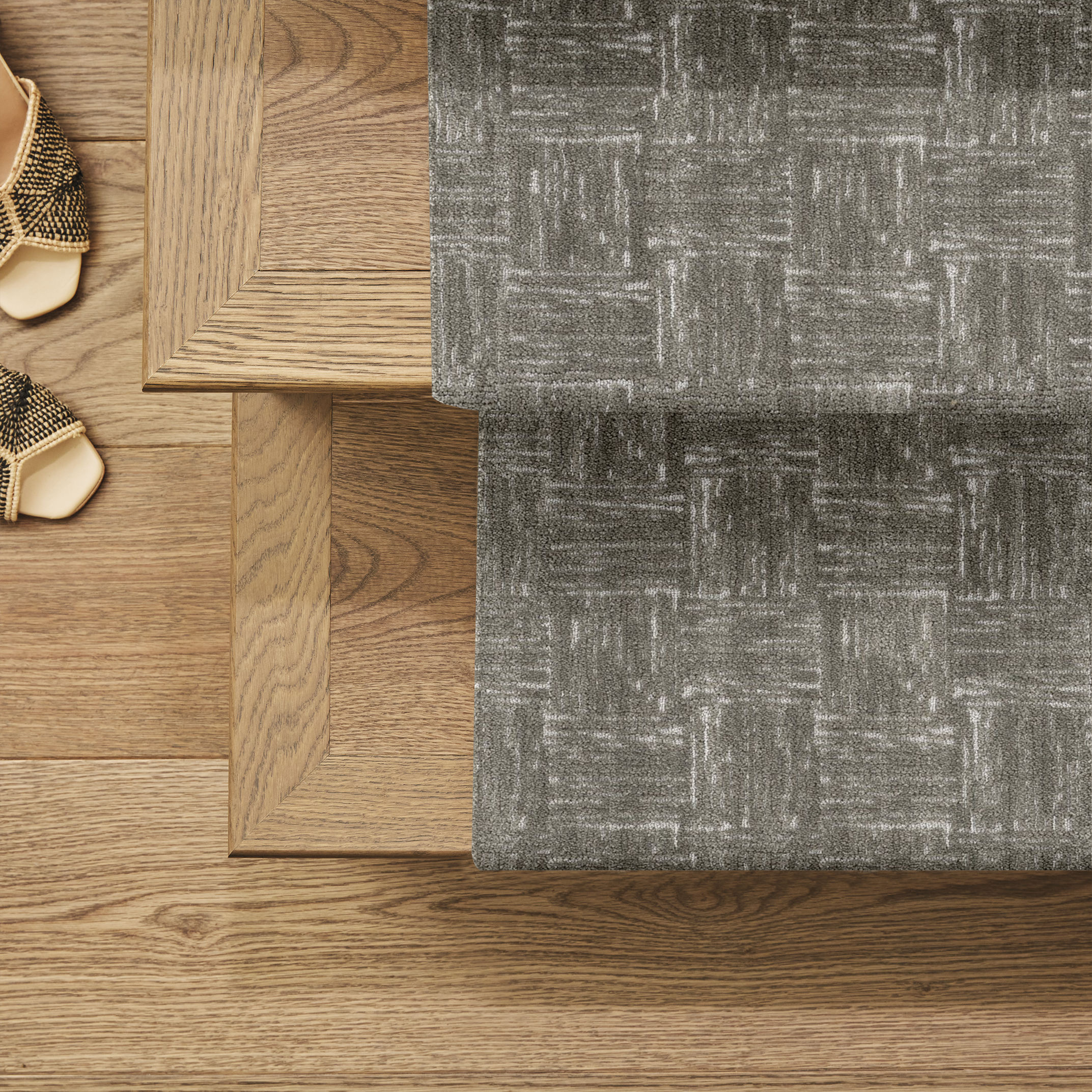 MODERNE CATHEDRAL ROOM