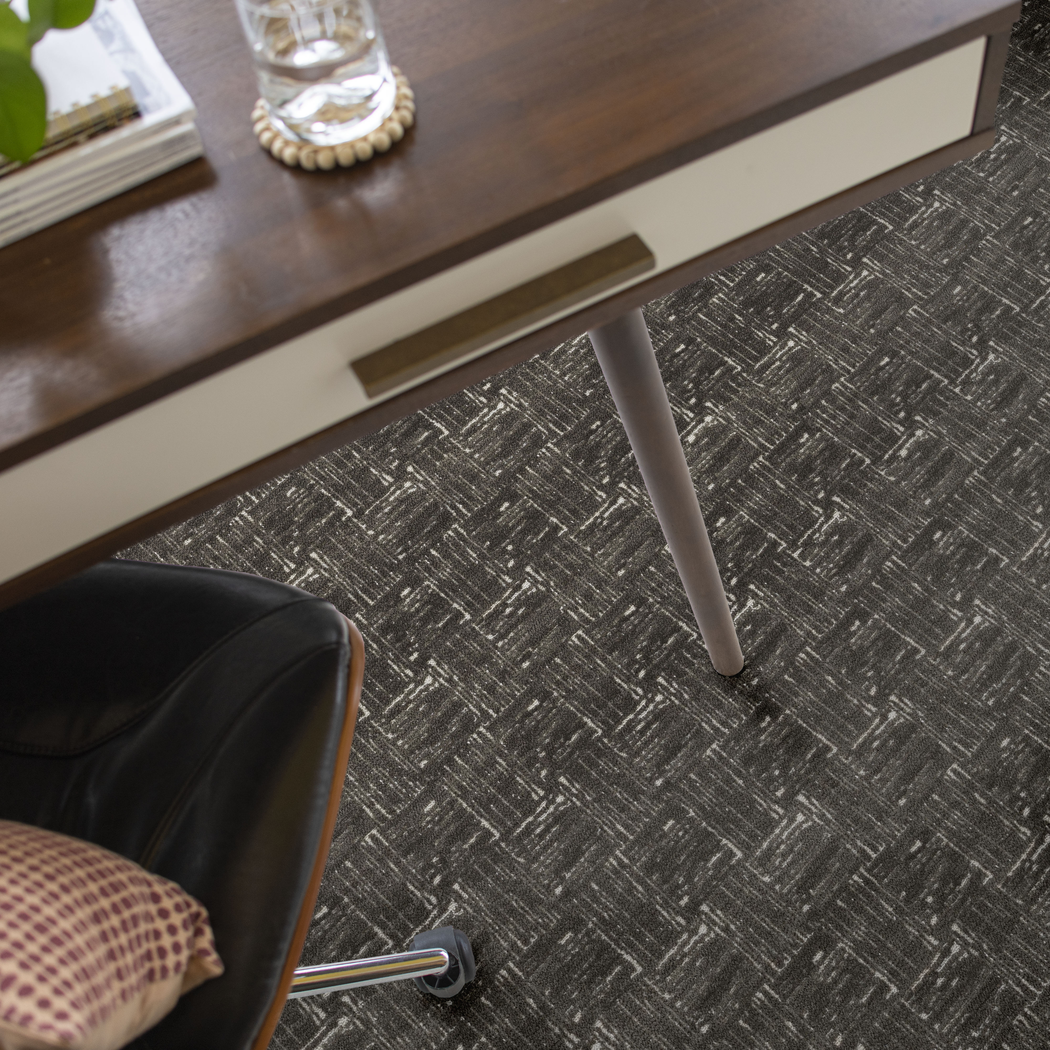 MODERNE LUXURY VELVET ROOM in room