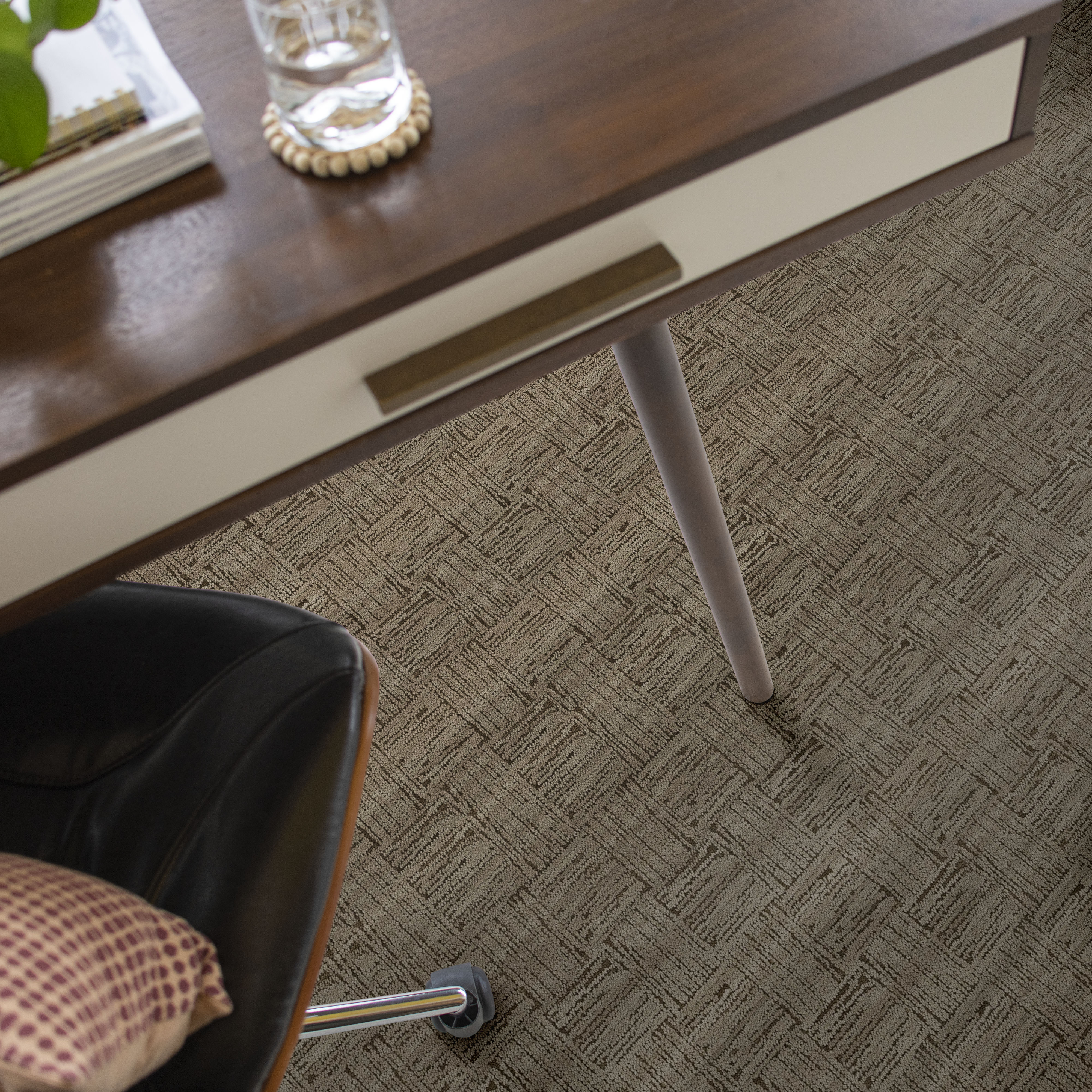 MODERNE CHATEAU ROOM in room