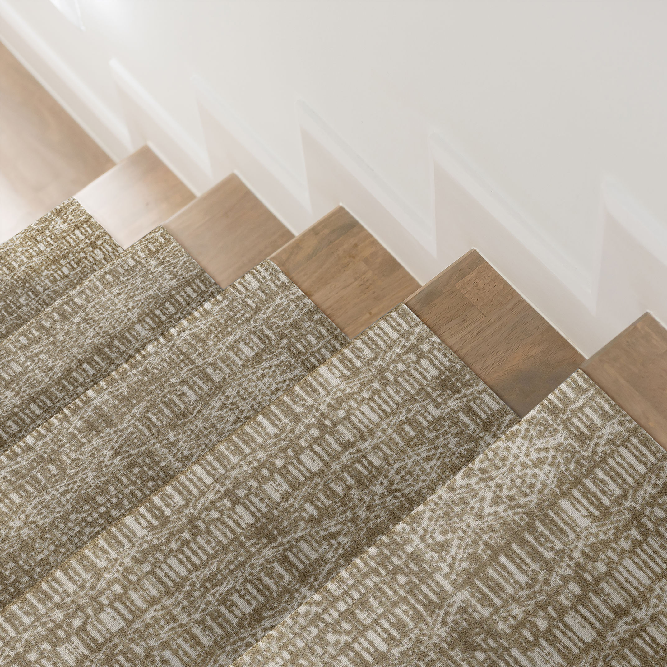 BATIQUE WARM LIGHT ROOM