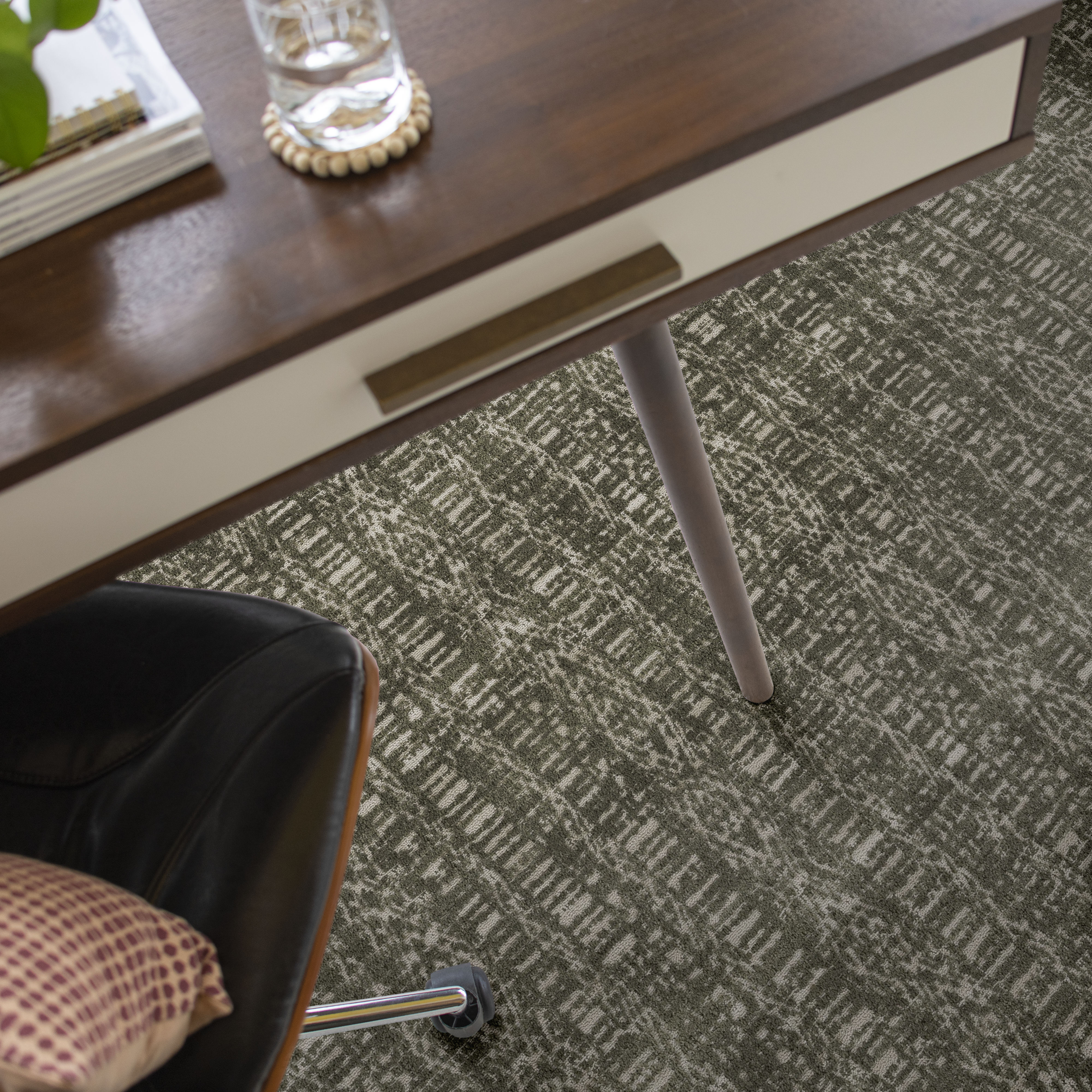 BATIQUE ENGLISH GARDEN ROOM in room