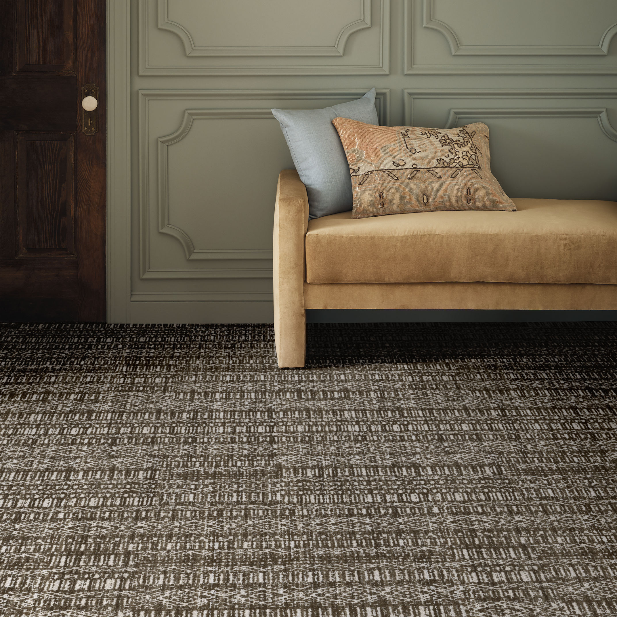 BATIQUE LEATHER LUGGAGE ROOM