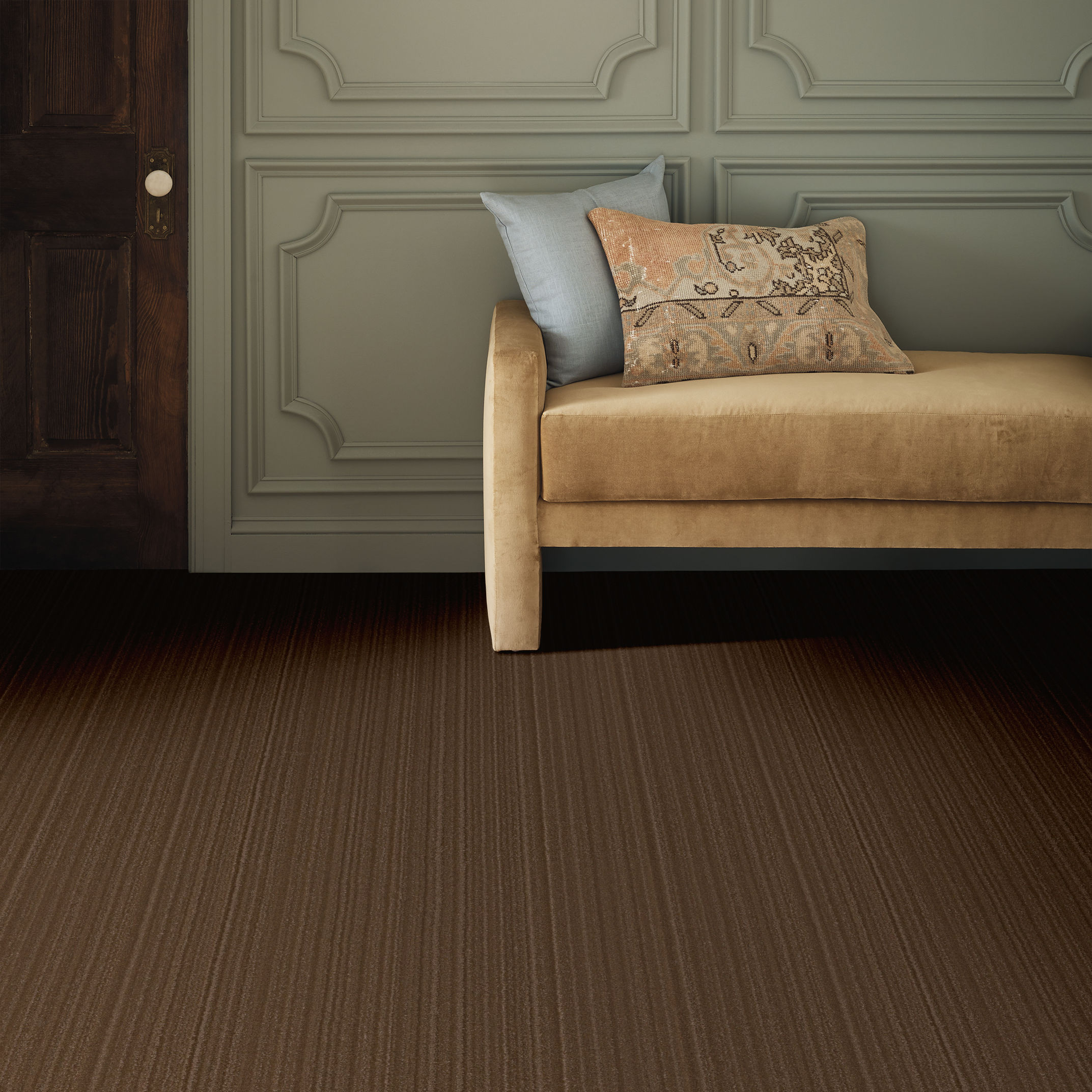 MAGNIFIQUE LEATHER LUGGAGE ROOM