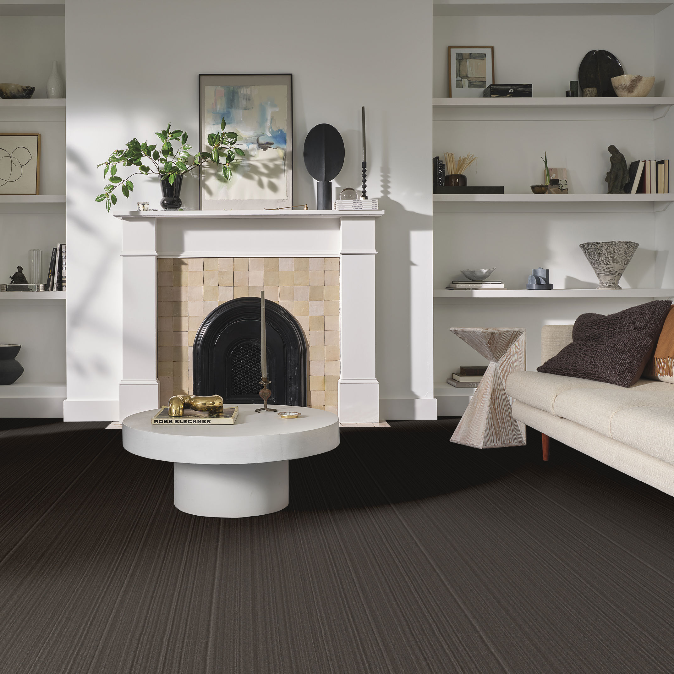 MAGNIFIQUE LUXURY VELVET ROOM