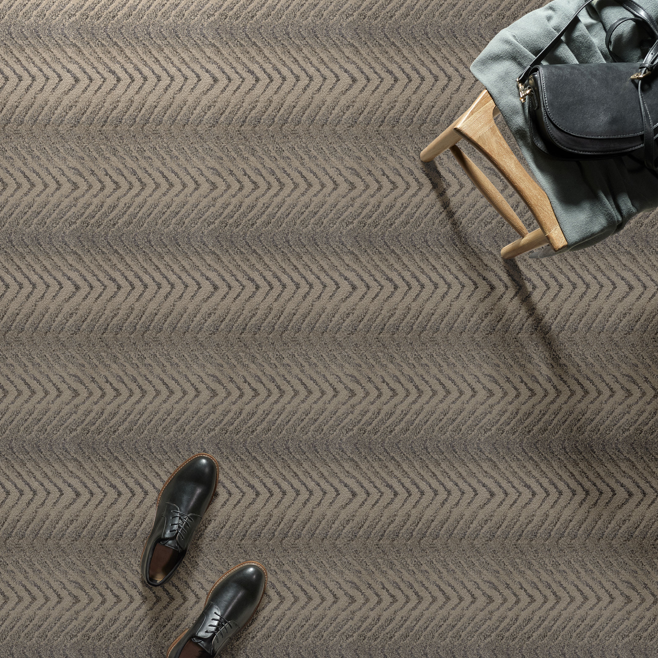 ICON CHIC TAUPE ROOM