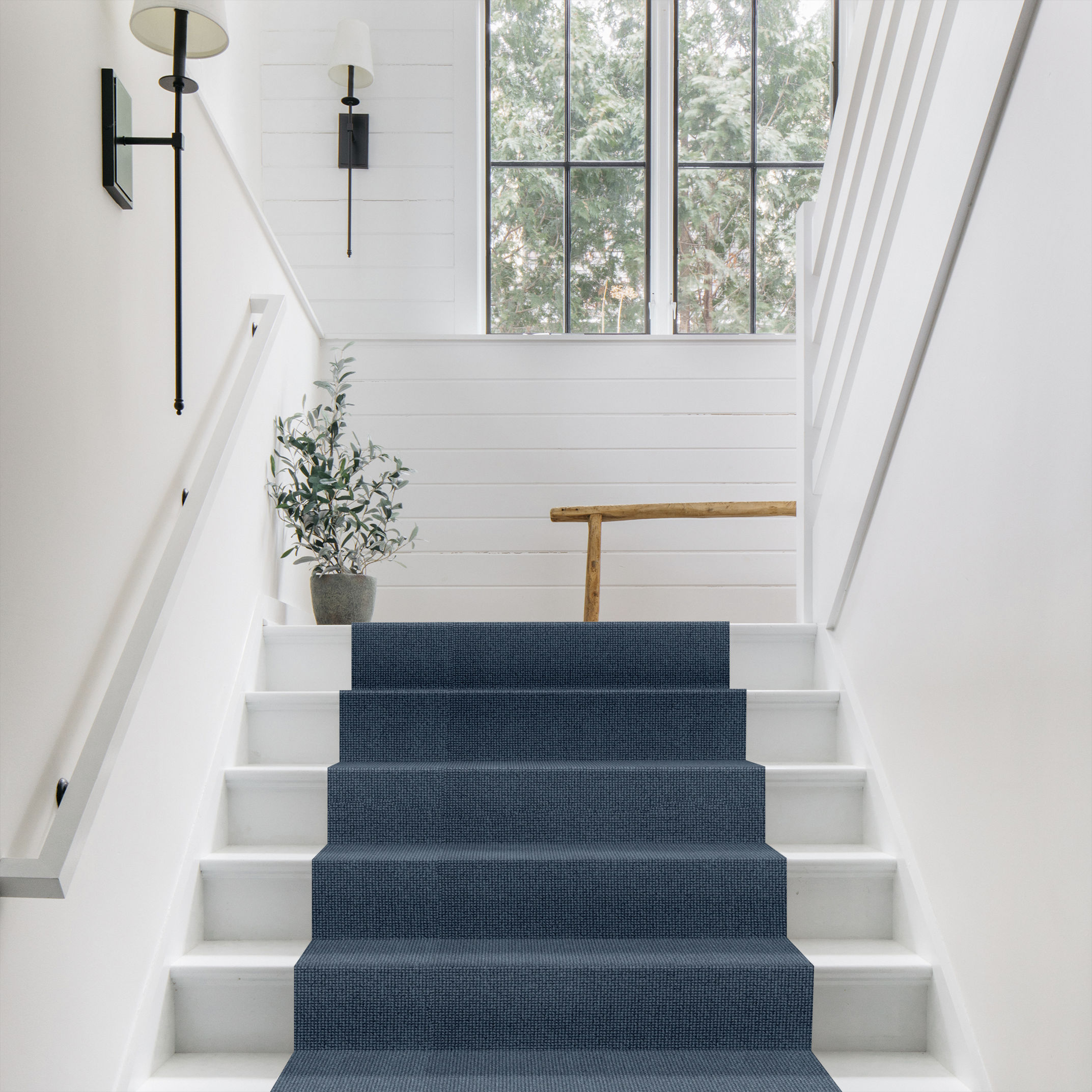 ALLURING AZURITE ROOM