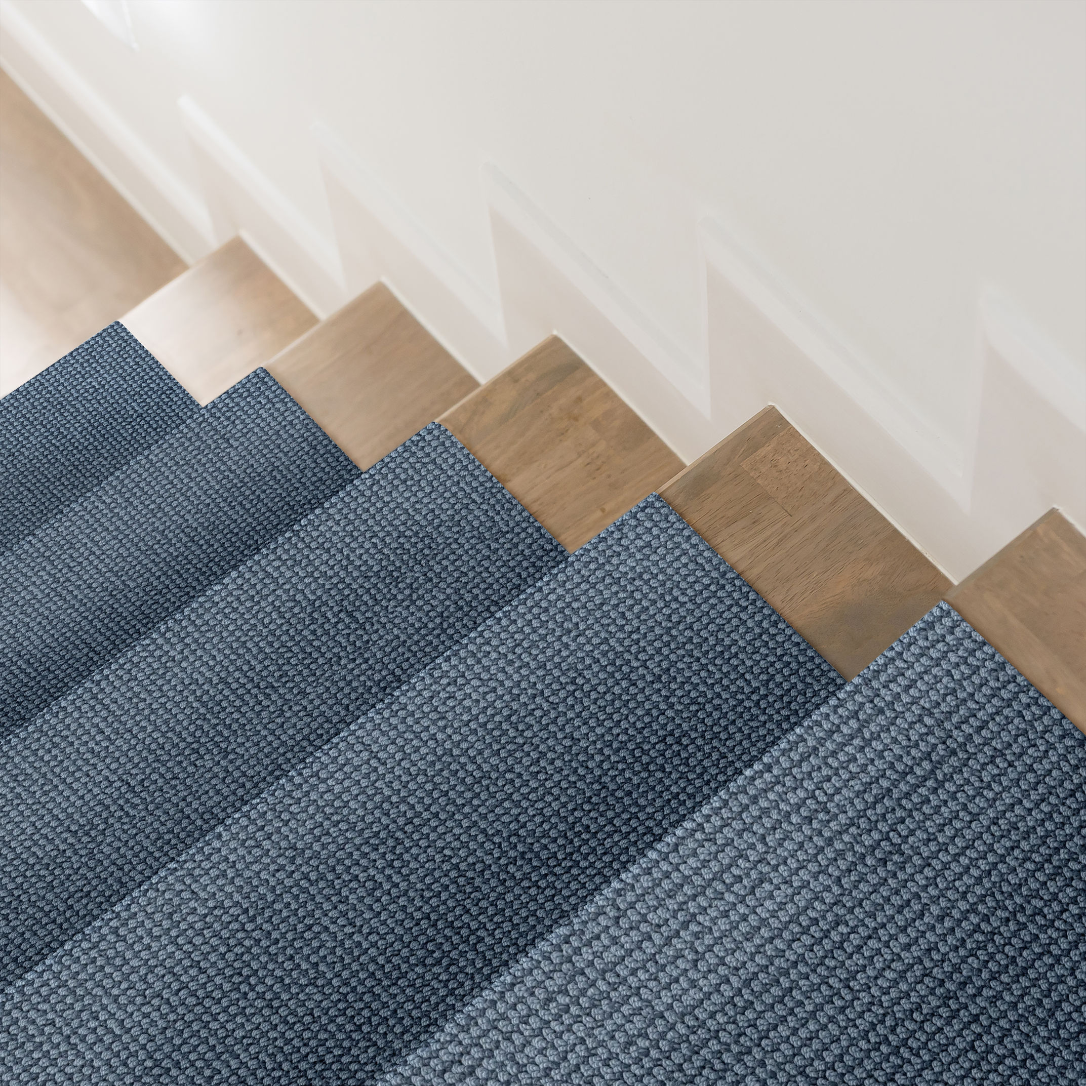 ALLURING AZURITE ROOM